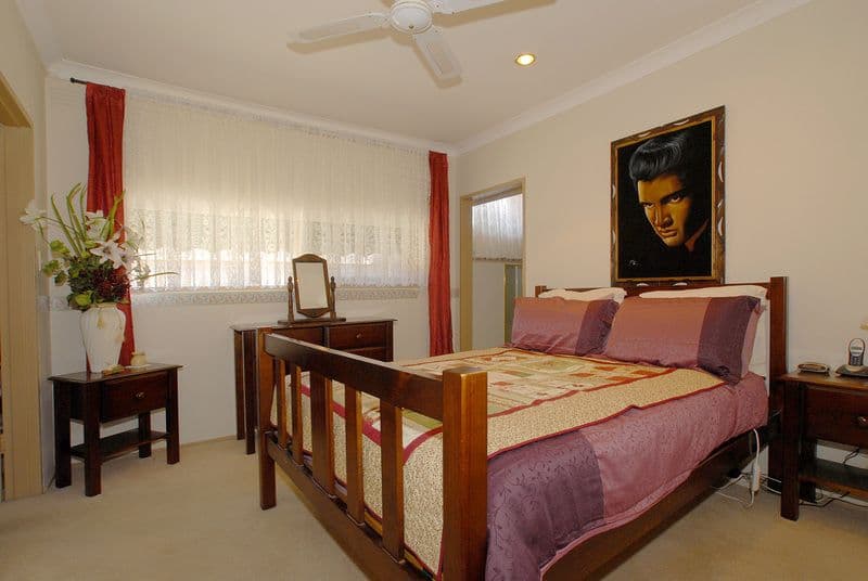 17 Lorraine Avenue, LANGWARRIN VIC 3910, Langwarrin - Thumbnail 2