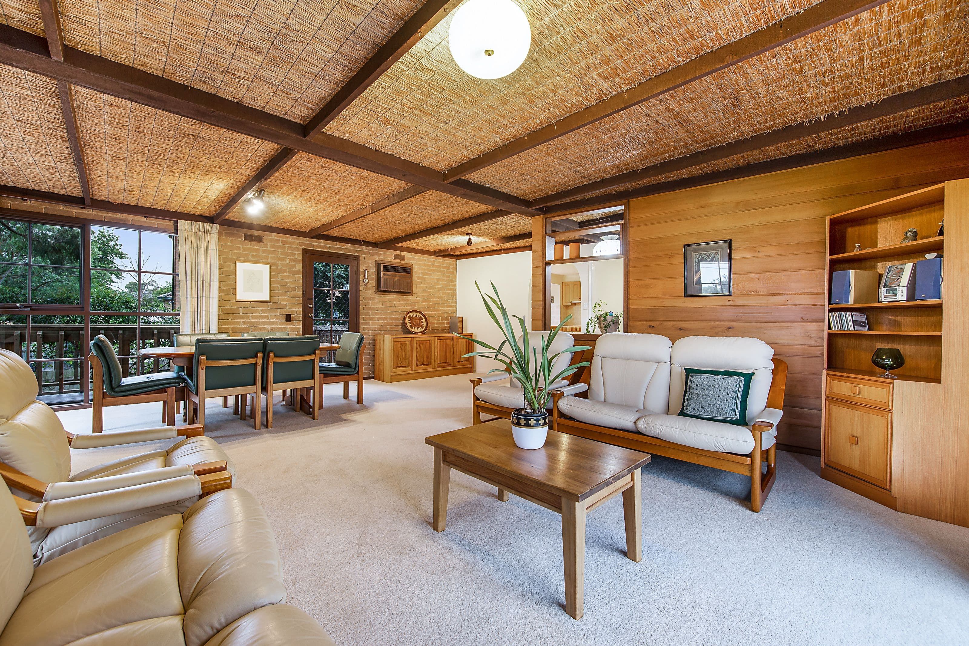 19 Sampson Drive, Mount Waverley VIC 3149, Mount Waverley - Thumbnail 4