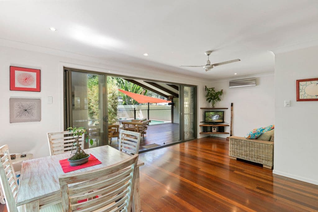 3 Carlyle Drive, Currumbin QLD 4223, Currumbin - Thumbnail 2