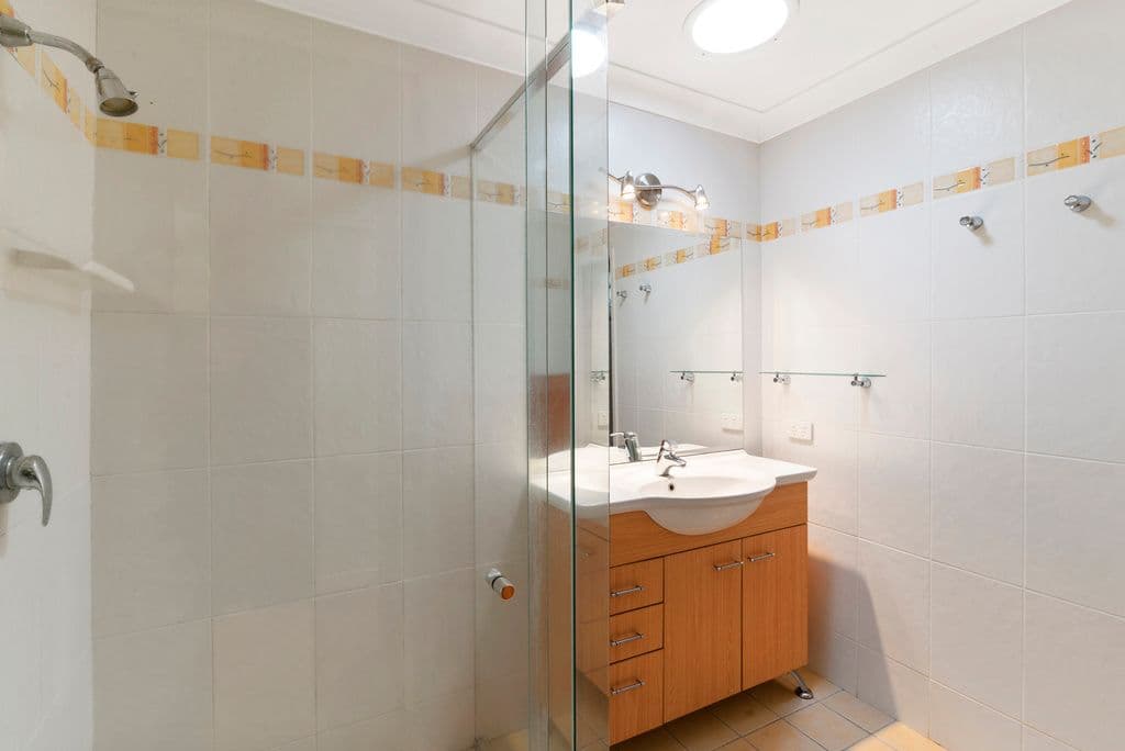 3 Carlyle Drive, Currumbin QLD 4223, Currumbin - Thumbnail 8