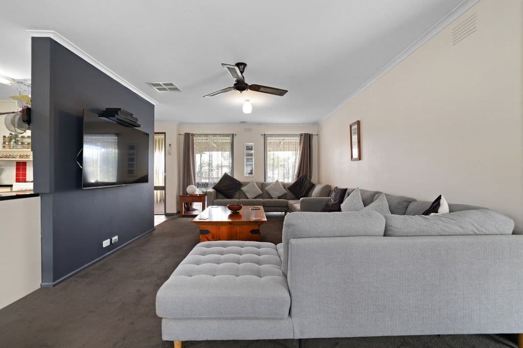 6 Swan Street, Werribee VIC 3030, Werribee - Thumbnail 5
