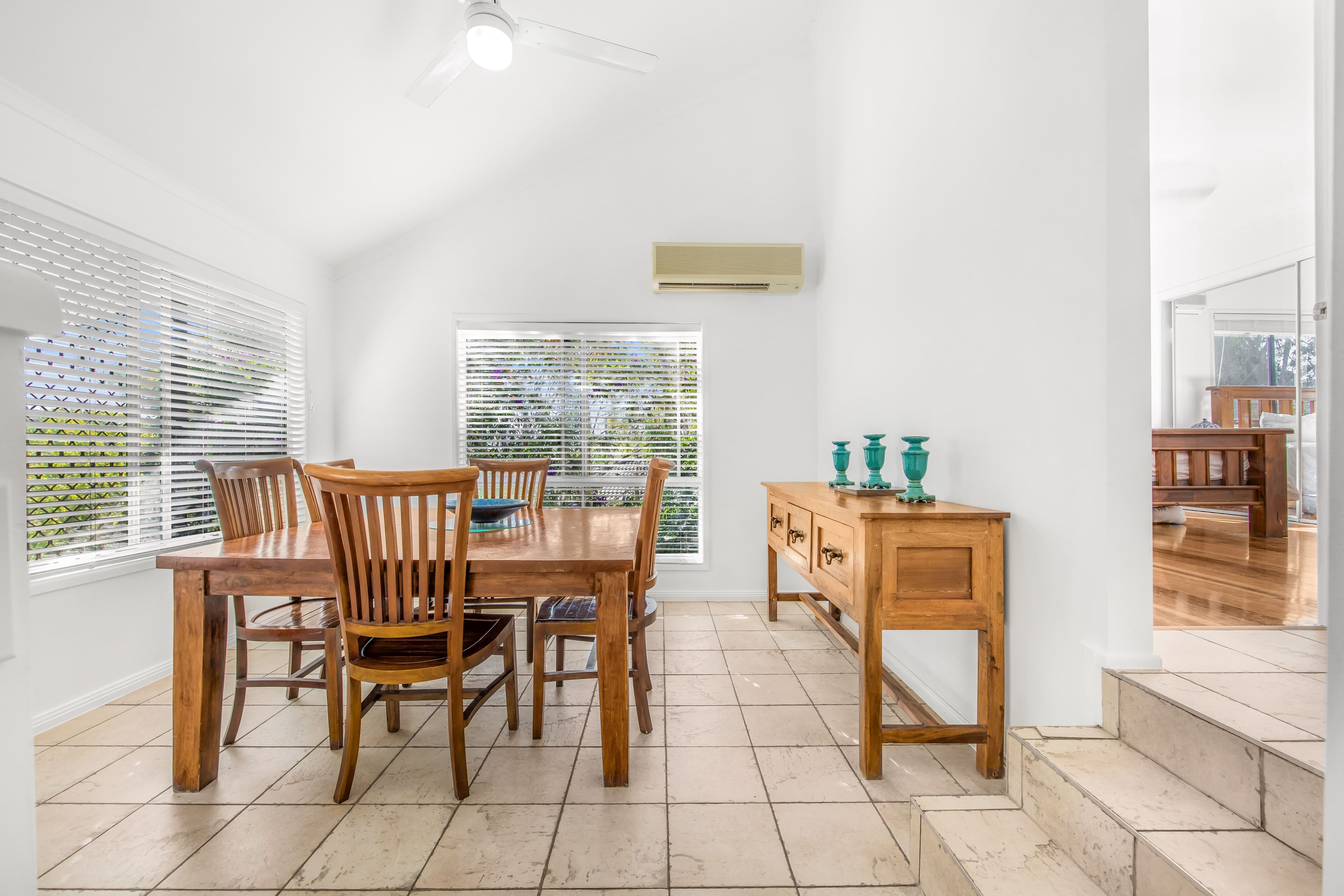 16 Stonehaven Place, Highland Park QLD 4211, Highland Park - Thumbnail 5
