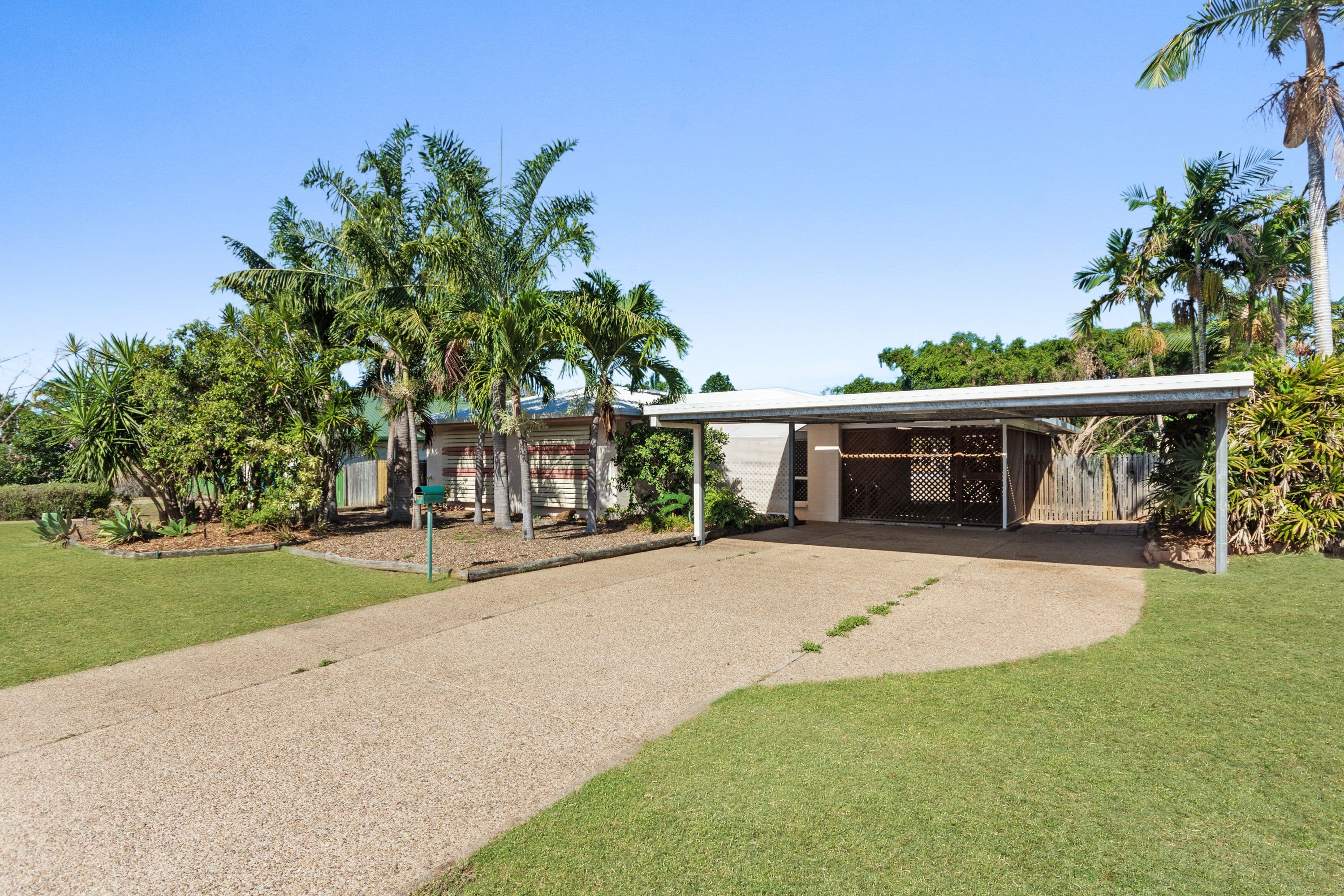 113 Hastings Street, Mount Louisa QLD 4814, Mount Louisa - Image 1