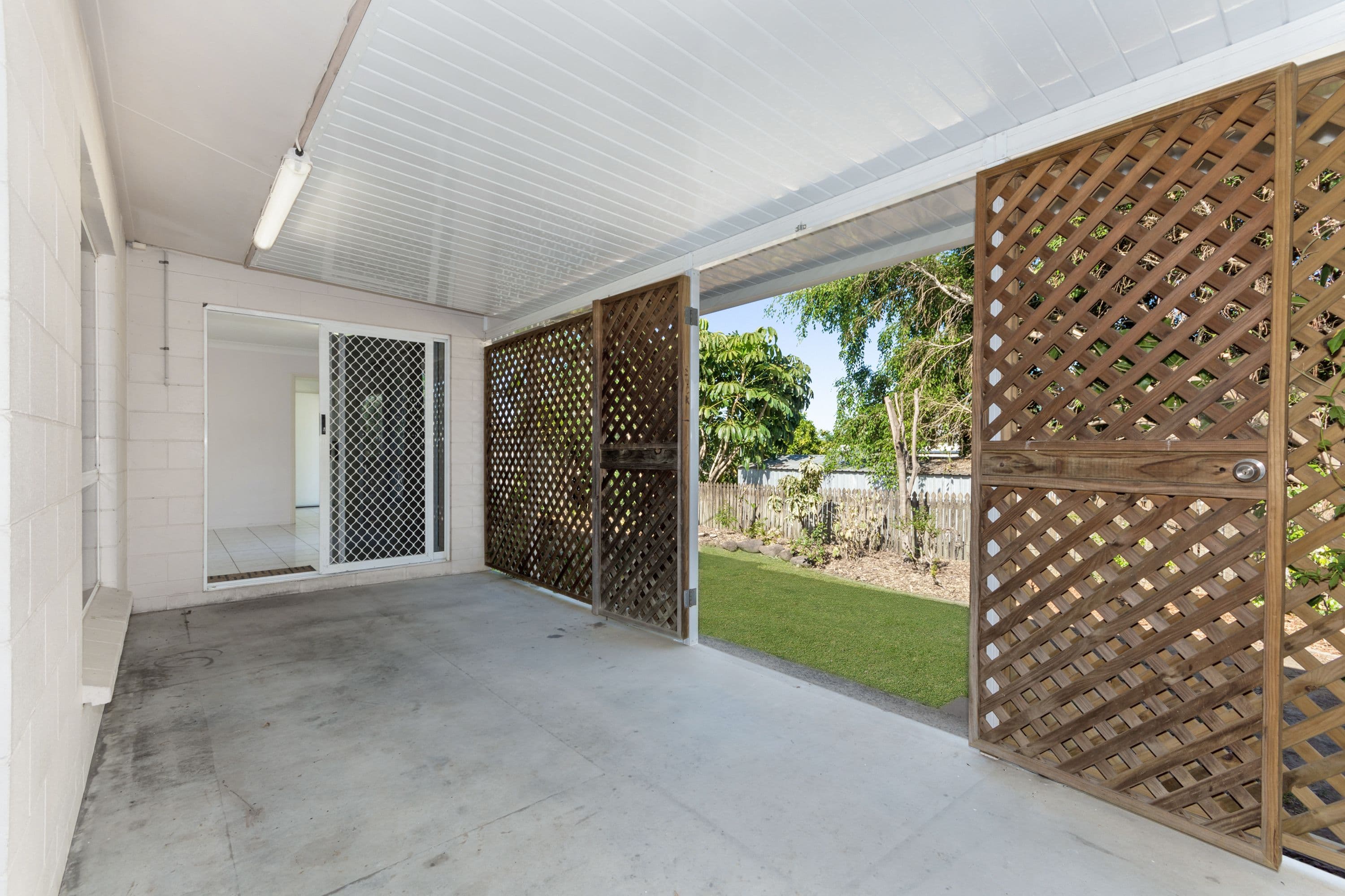 113 Hastings Street, Mount Louisa QLD 4814, Mount Louisa - Thumbnail 7