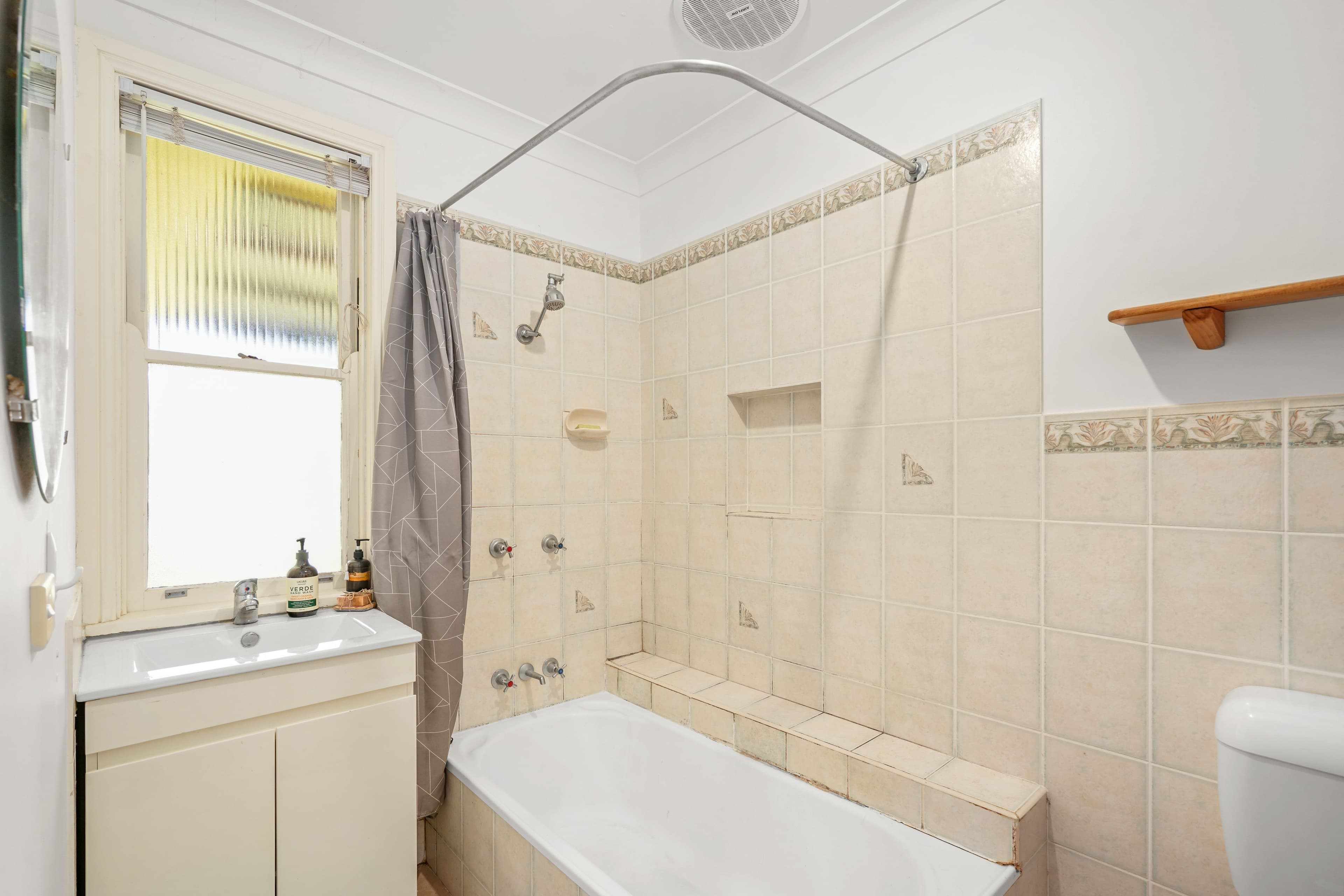 22 Cary Crescent, Springfield NSW 2250, Springfield - Thumbnail 5