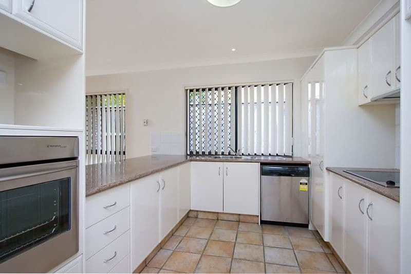 10 Torrey Place, ROBINA QLD 4226, Robina - Thumbnail 4