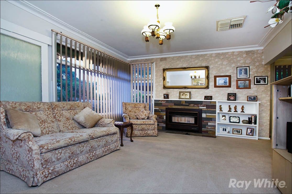 31 Rivett Crescent, Mulgrave VIC 3170, Mulgrave - Thumbnail 2