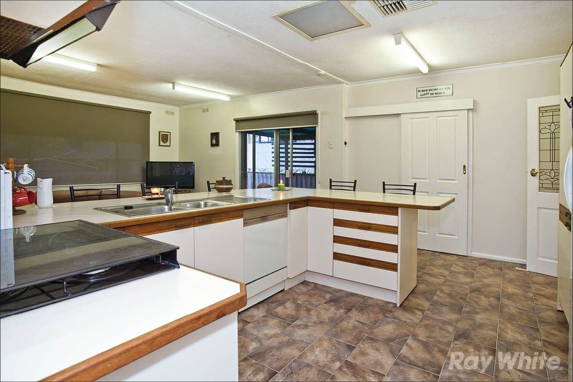 31 Rivett Crescent, Mulgrave VIC 3170, Mulgrave - Thumbnail 3