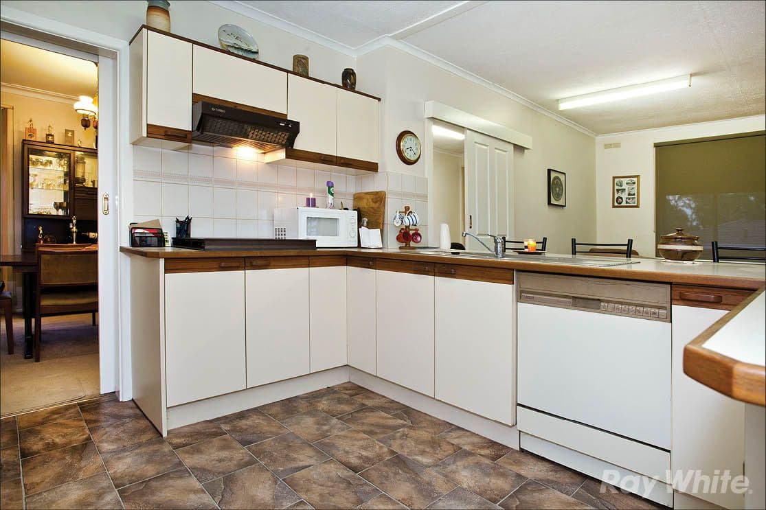 31 Rivett Crescent, Mulgrave VIC 3170, Mulgrave - Thumbnail 4
