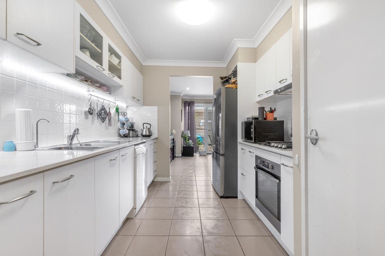 42 Petrie Crescent, Aspley QLD 4034, Aspley - Thumbnail 2