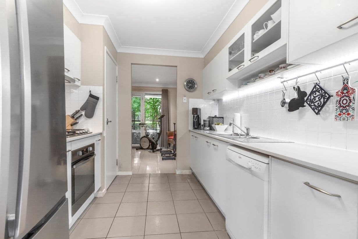 42 Petrie Crescent, Aspley QLD 4034, Aspley - Thumbnail 3