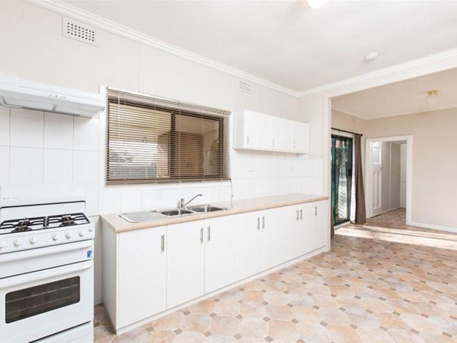 19 Tiltao  Street, Dareton - Thumbnail 5