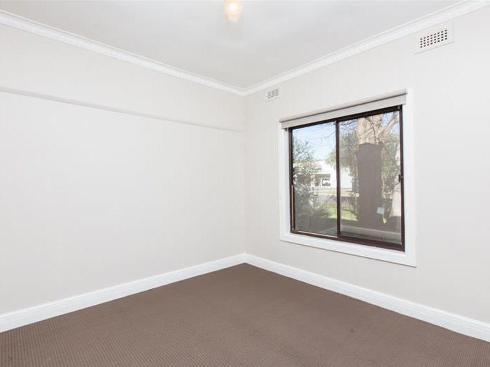 19 Tiltao  Street, Dareton - Thumbnail 8