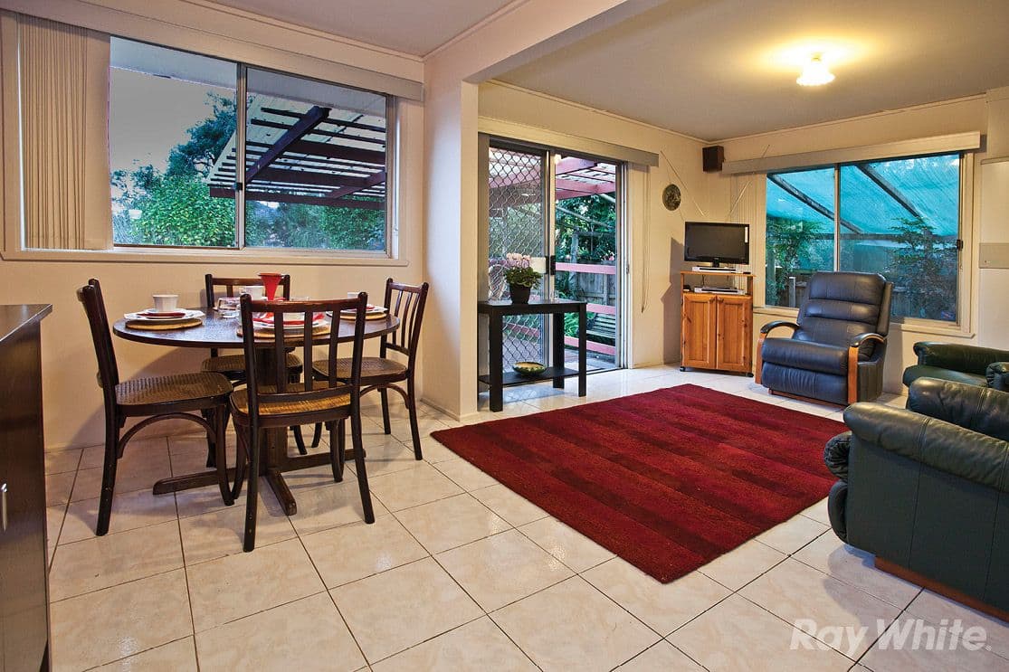 2 Glengariff Drive, MULGRAVE VIC 3170, Mulgrave - Thumbnail 3