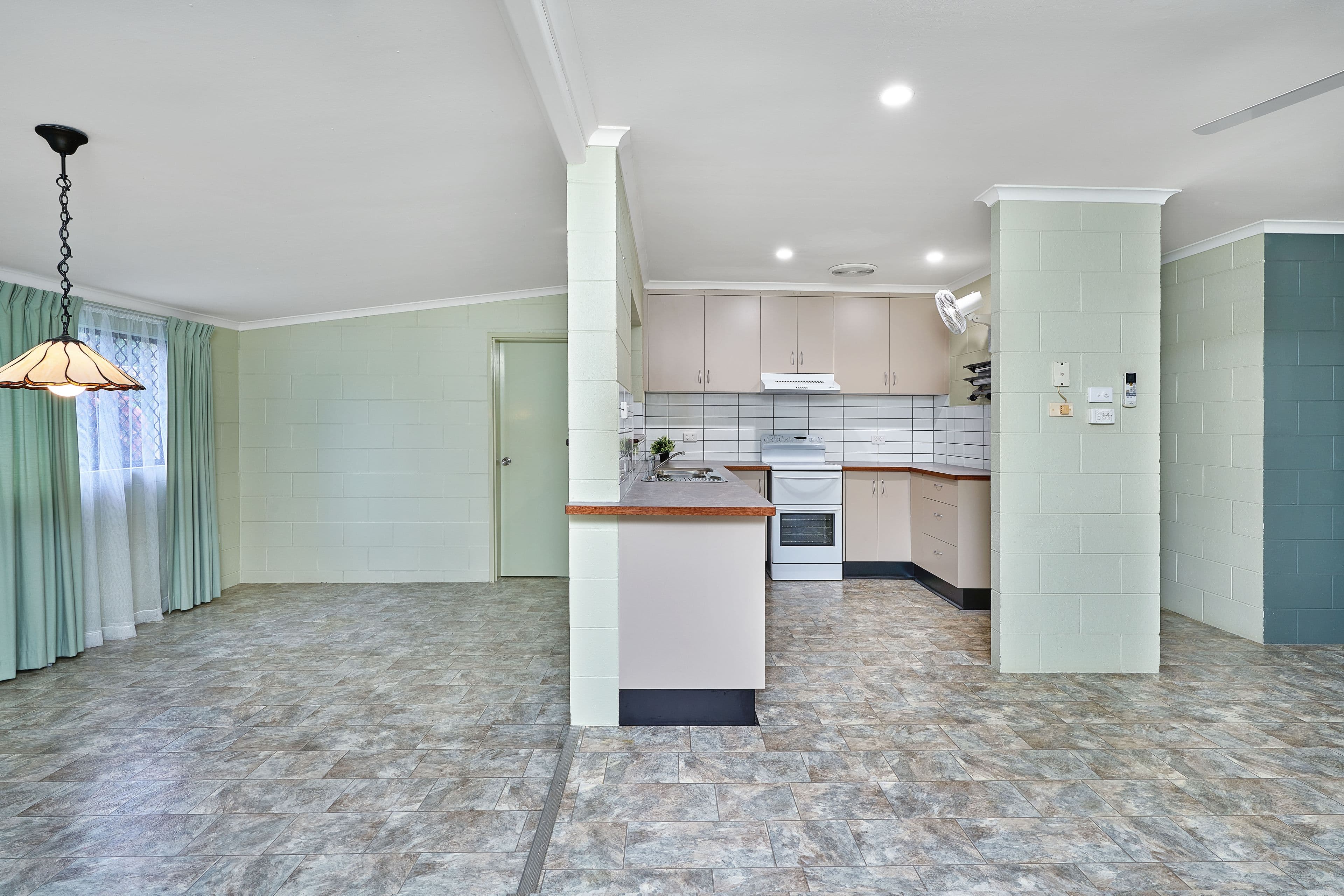 28 Loretta Avenue, Woree QLD 4868, Woree - Thumbnail 4
