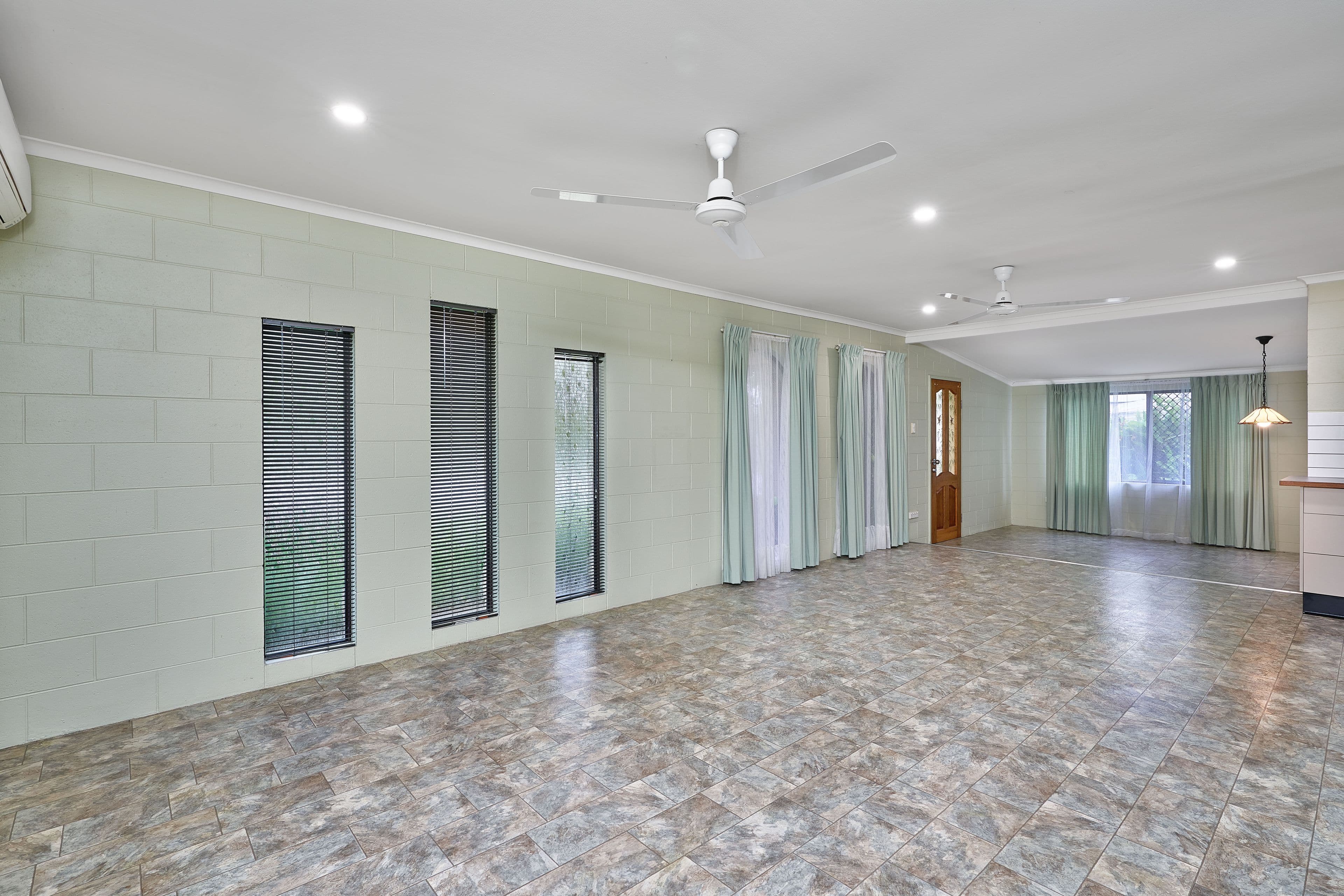 28 Loretta Avenue, Woree QLD 4868, Woree - Thumbnail 6