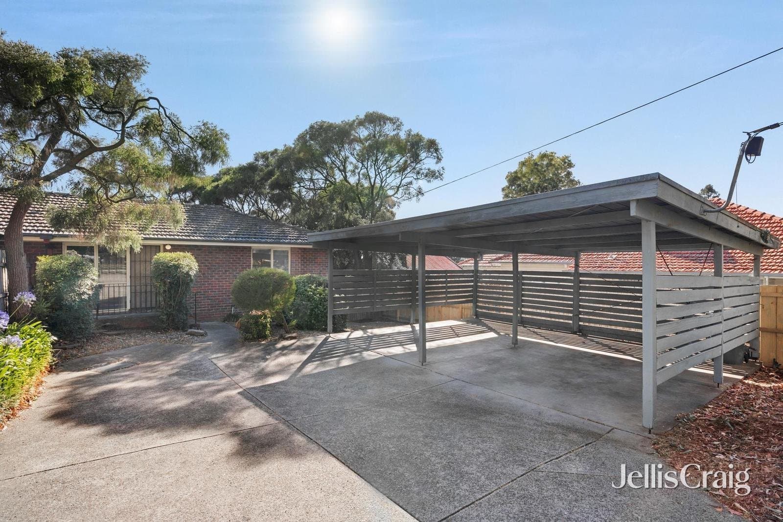 2/8 Ellesmere Avenue, Croydon, Croydon - Image 1