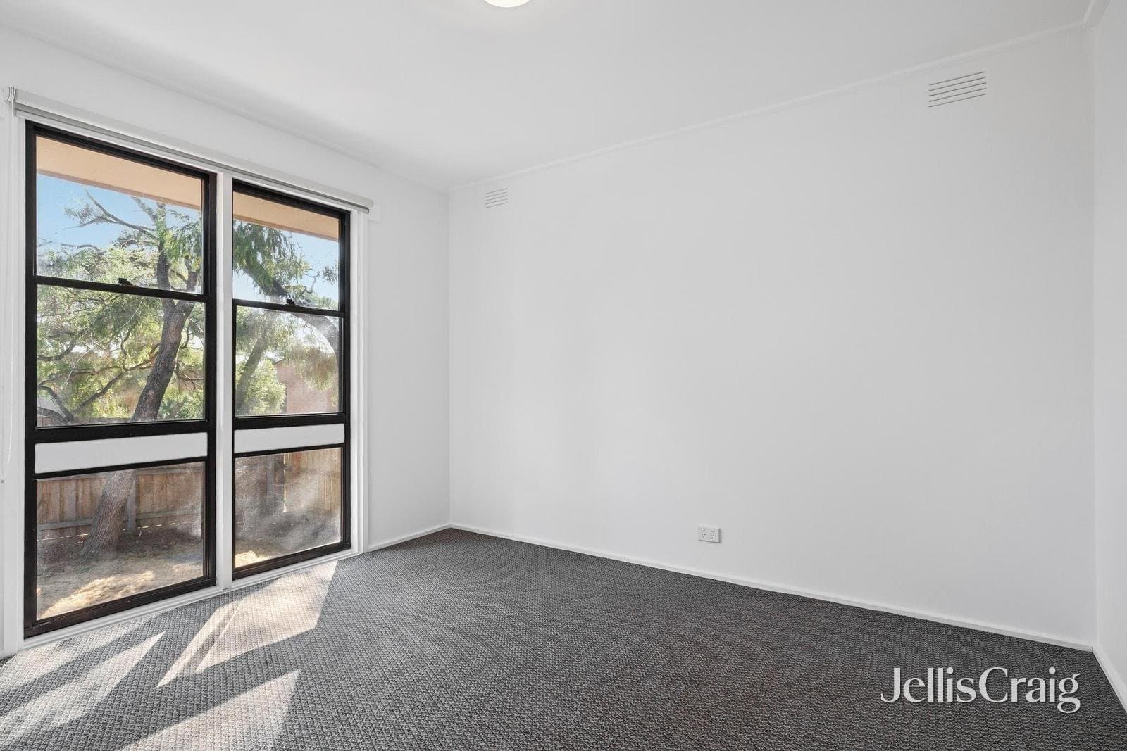 2/8 Ellesmere Avenue, Croydon, Croydon - Thumbnail 7