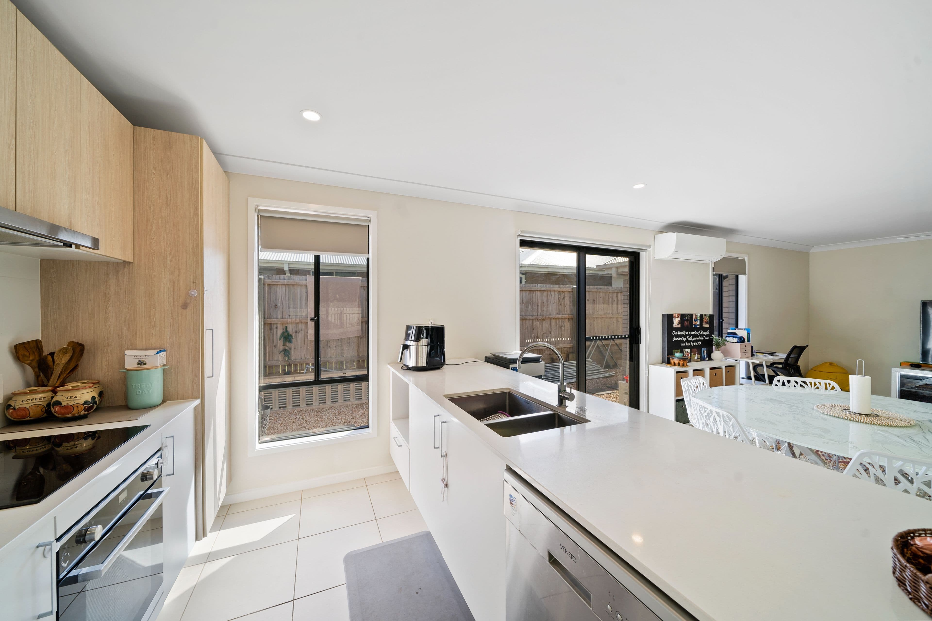 24 Riverlily Crescent, Bellbird Park QLD 4300, Bellbird Park - Thumbnail 5