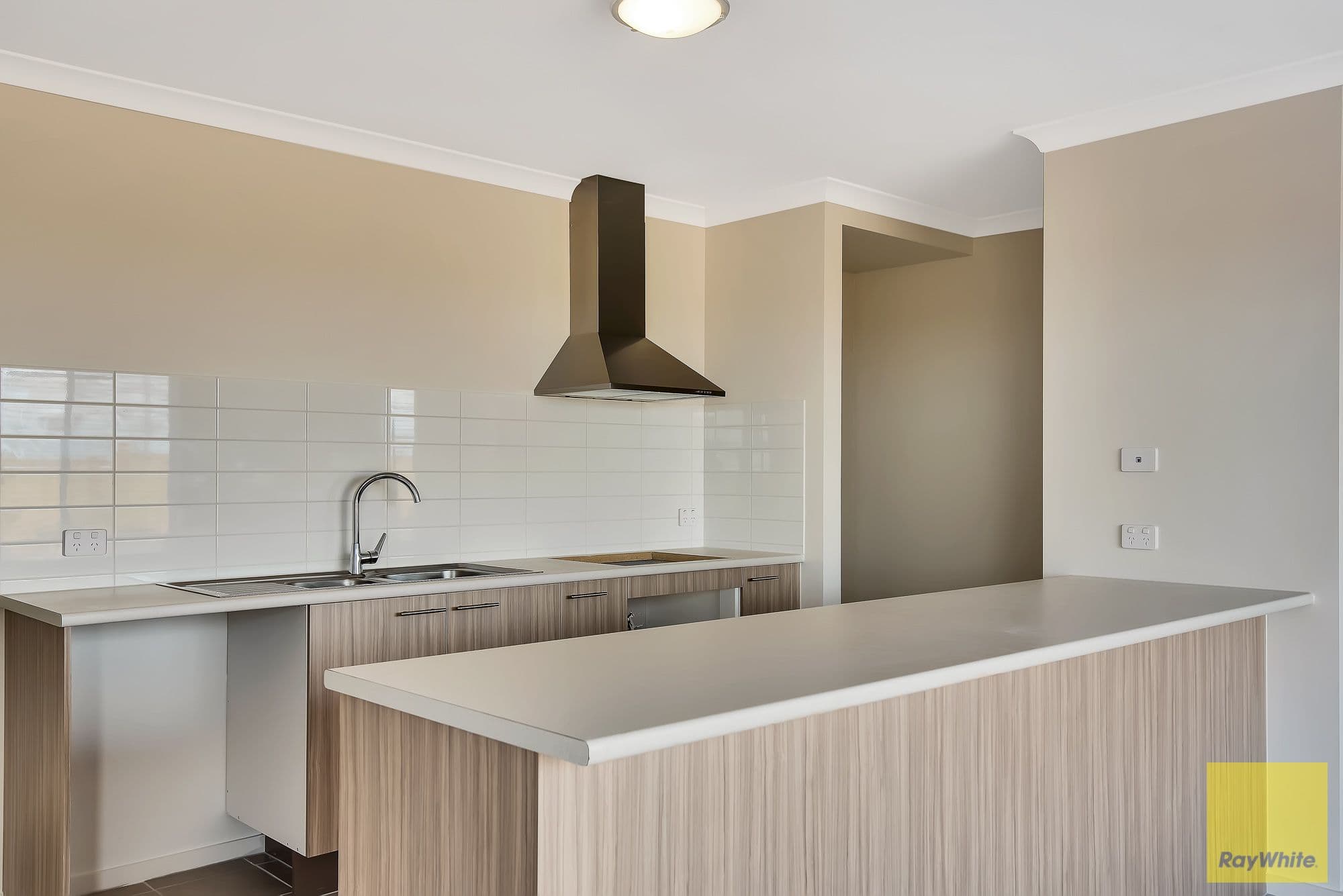 49 Madden Boulevard, Tarneit VIC 3029, Tarneit - Thumbnail 3