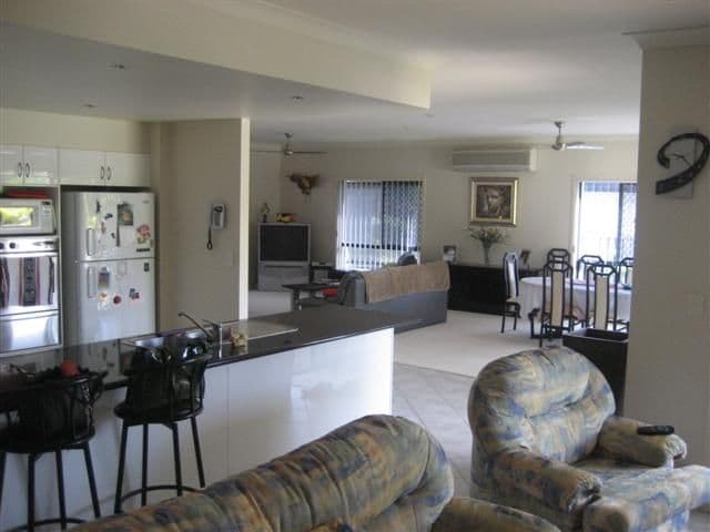 19 Kodiak Drive, VARSITY LAKES QLD 4227, Varsity Lakes - Thumbnail 4