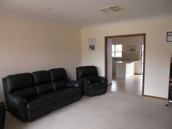9 Dienelt Drive, PARA HILLS WEST SA 5096, Para Hills West - Thumbnail 2