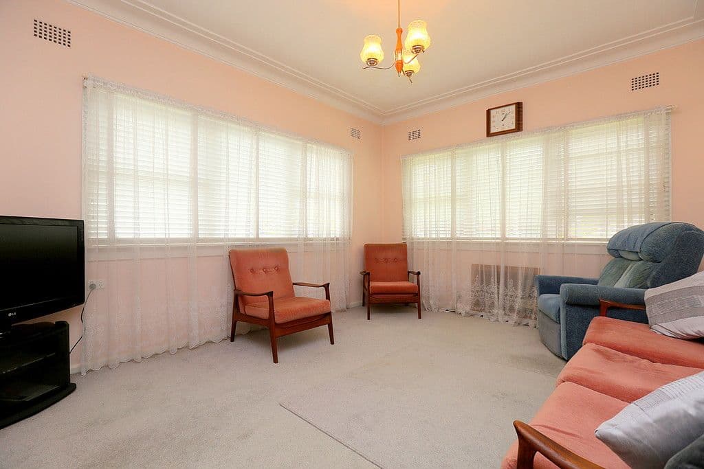 102 Auburn Road, Birrong - Thumbnail 2