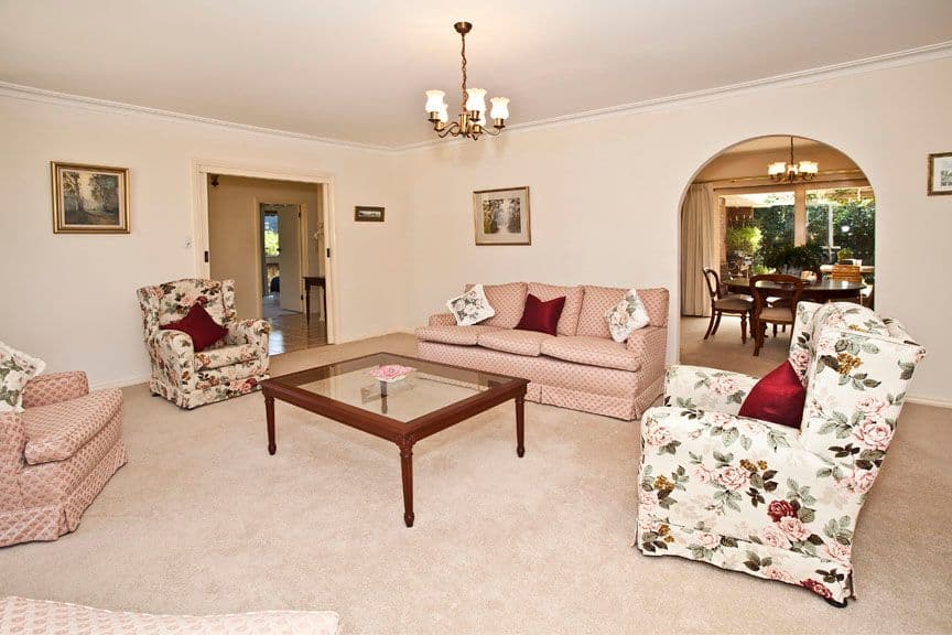 33 Highwood Drive, WHEELERS HILL VIC 3150, Wheelers Hill - Thumbnail 4