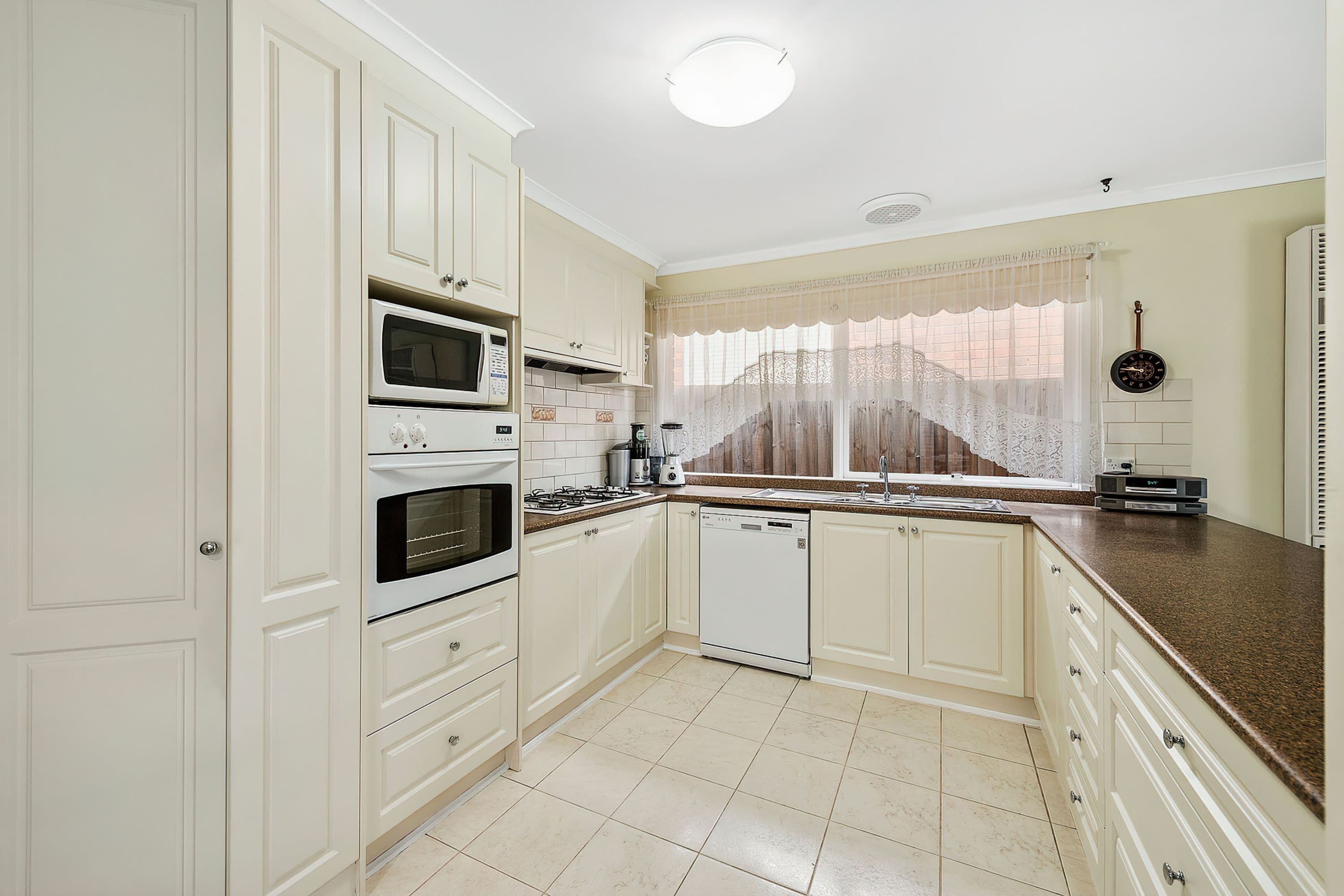 6 Halter Crescent, Epping VIC 3076, Epping - Thumbnail 2
