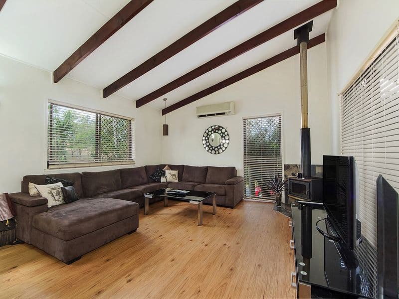 4 Wilga Grove, ASHMORE QLD 4214, Ashmore - Thumbnail 4