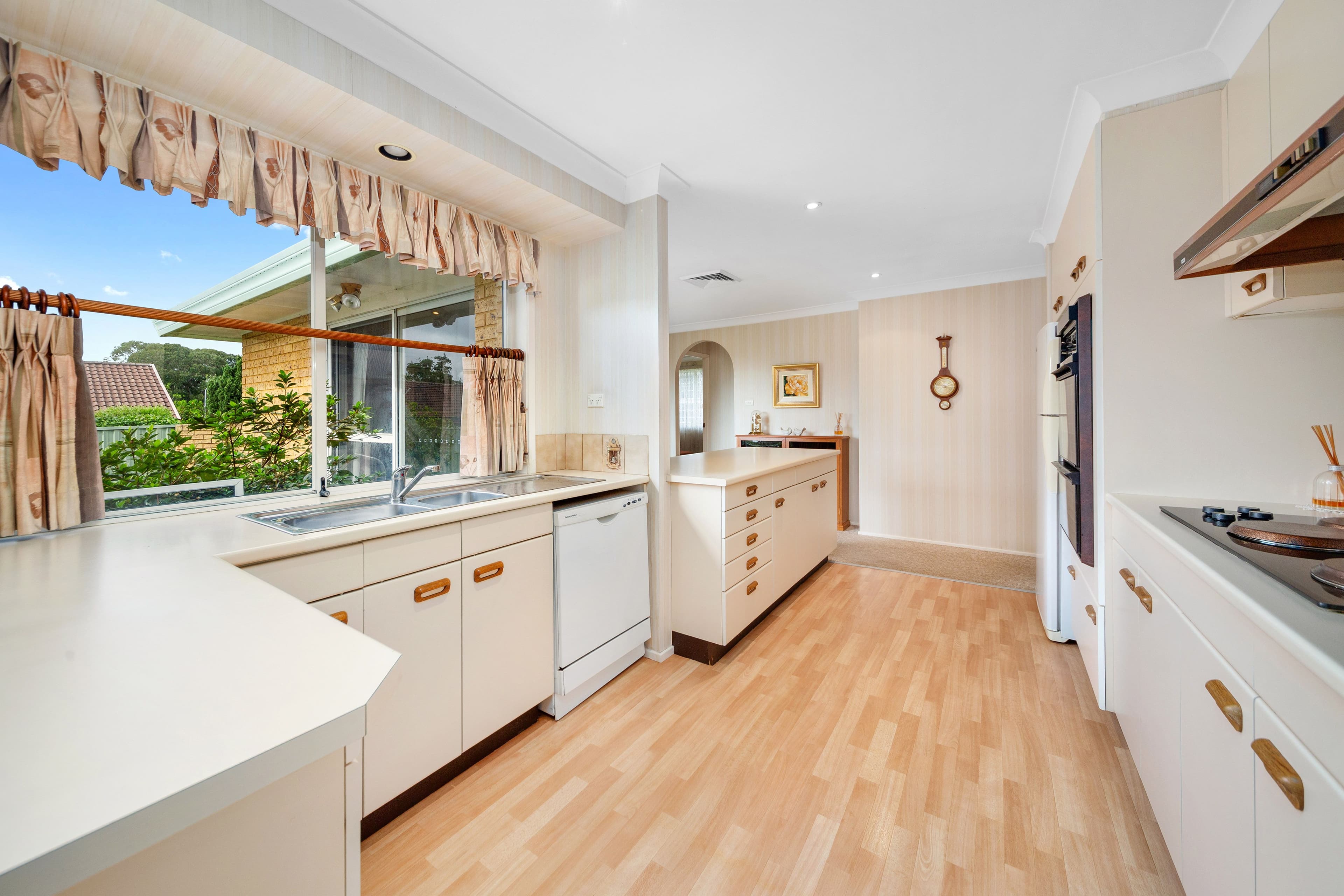 1 Bandalong Crescent, Bangor NSW 2234, Bangor - Thumbnail 2