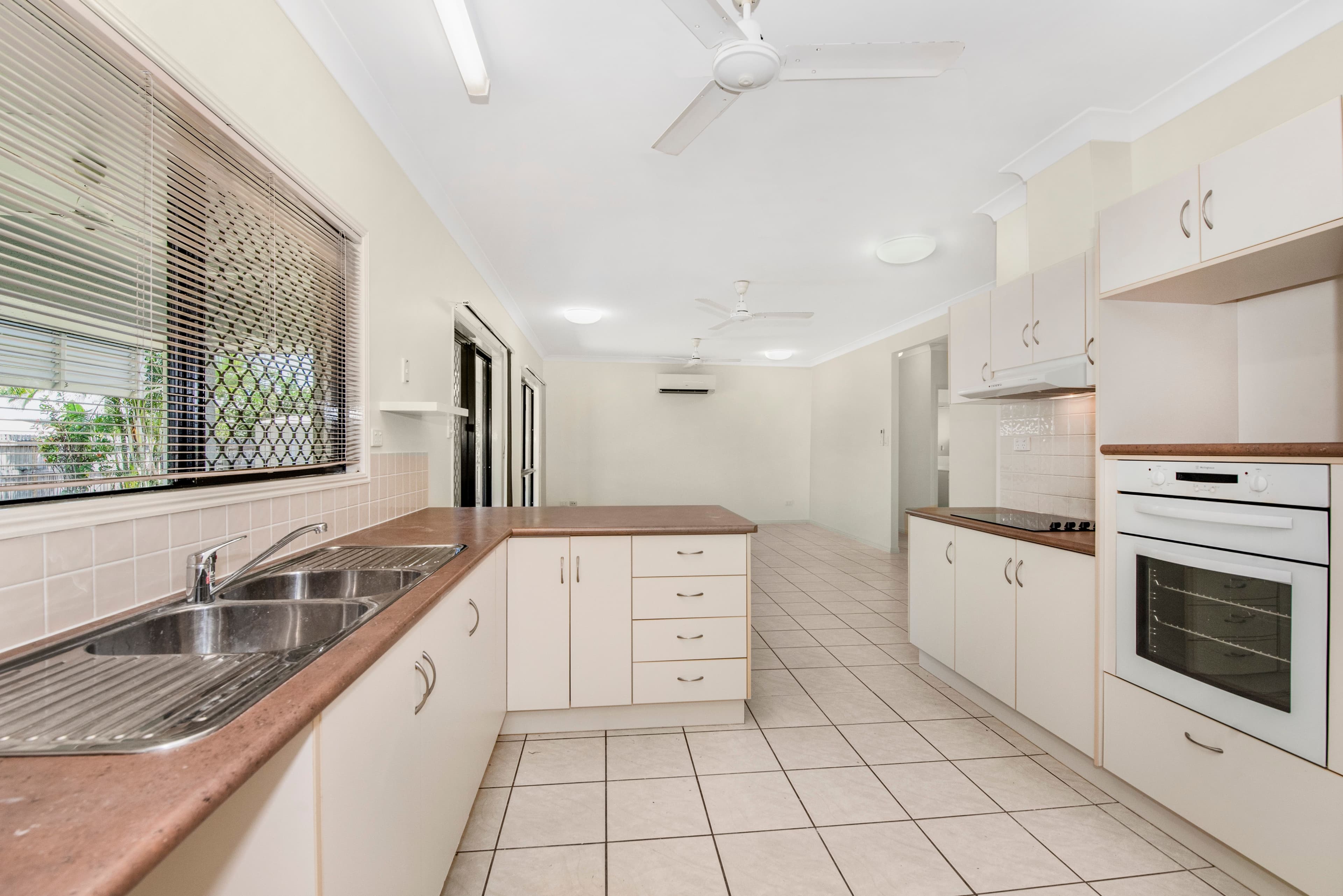 8 Cockatoo Circuit, Douglas QLD 4814, Douglas - Thumbnail 3