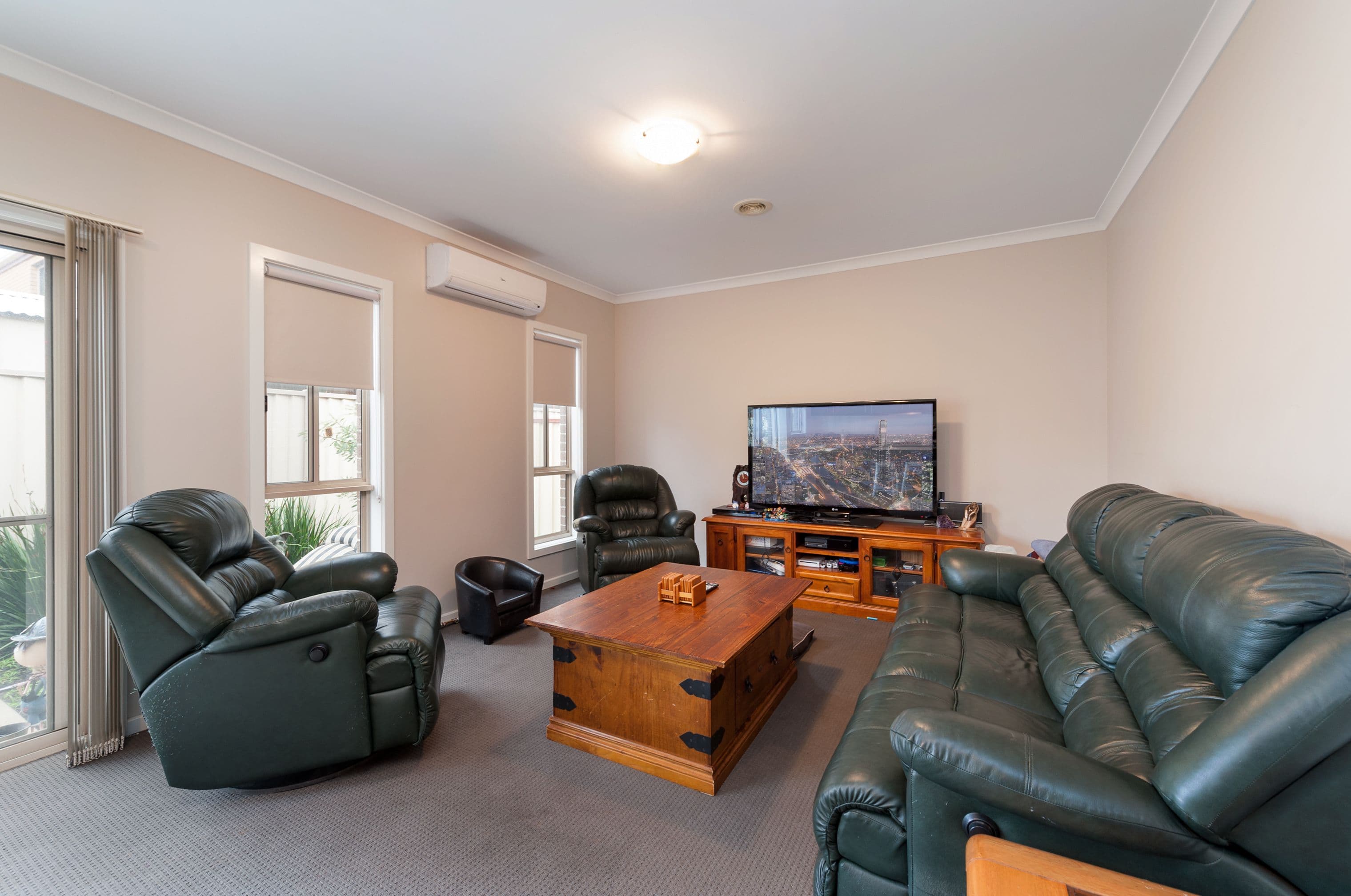 24 McBurnie Drive, Kurunjang VIC 3337, Kurunjang - Thumbnail 3