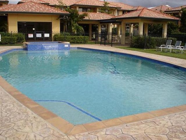 226 Cheltenham Drive, ROBINA QLD 4226, Robina - Thumbnail 2