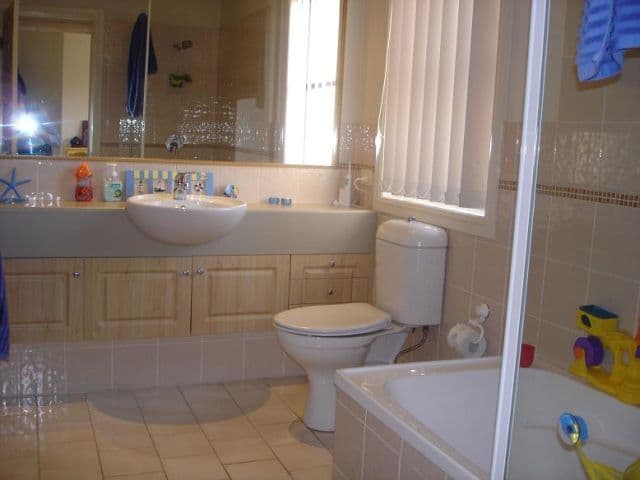 226 Cheltenham Drive, ROBINA QLD 4226, Robina - Thumbnail 8