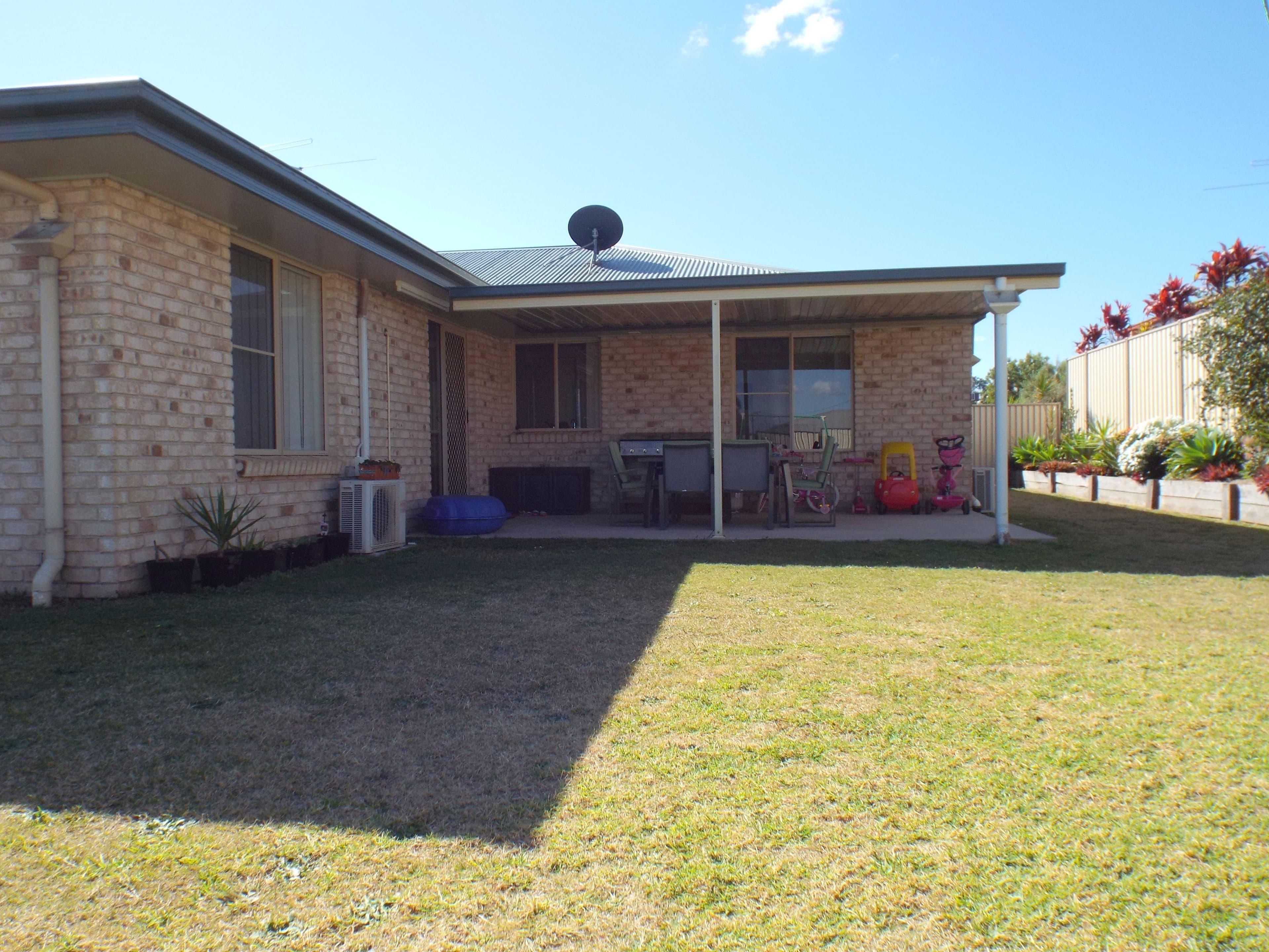 34 Hillview Parade, Kingaroy QLD 4610, Kingaroy - Thumbnail 4