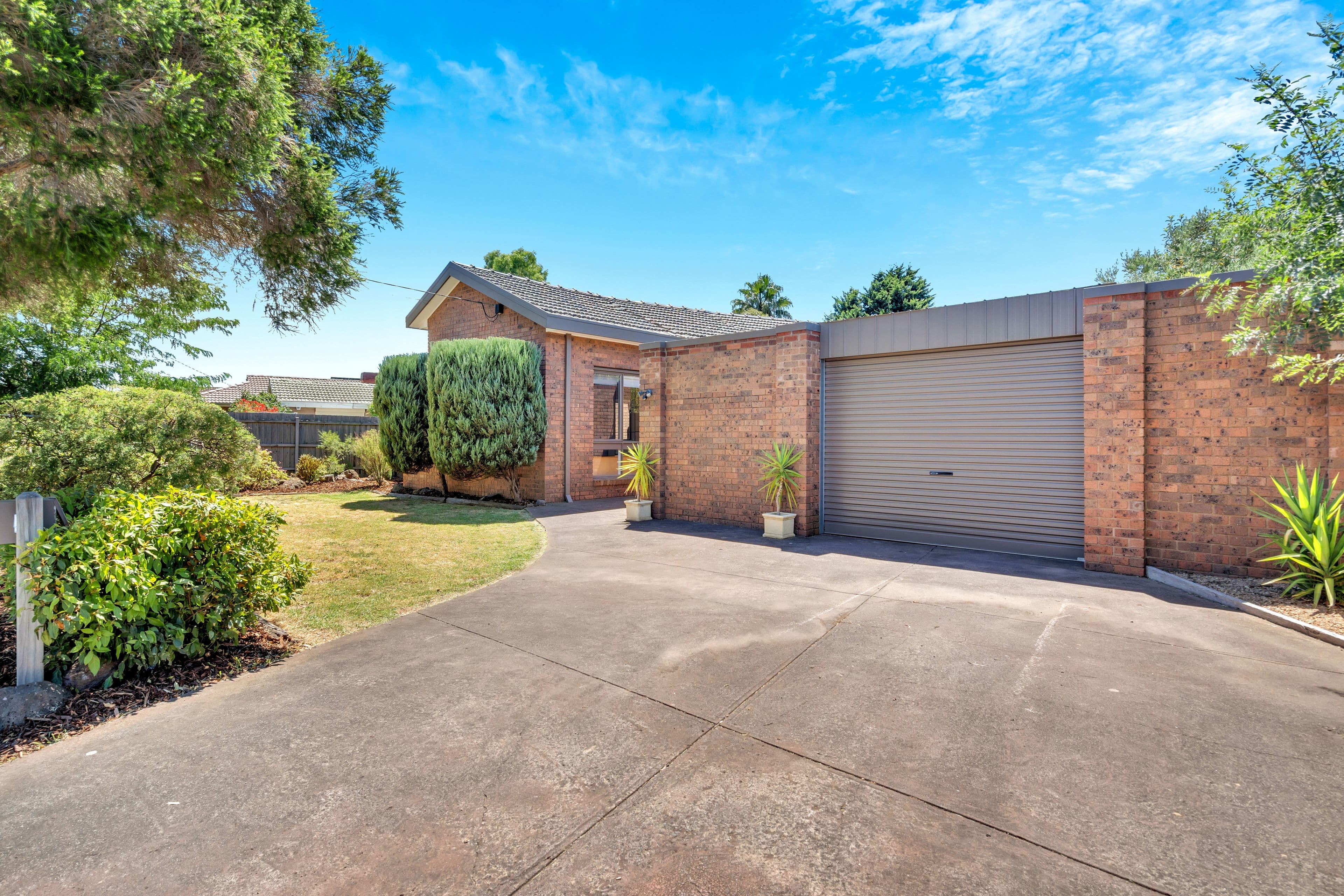 4 Riversdale Street, Craigieburn VIC 3064, Craigieburn - Thumbnail 3