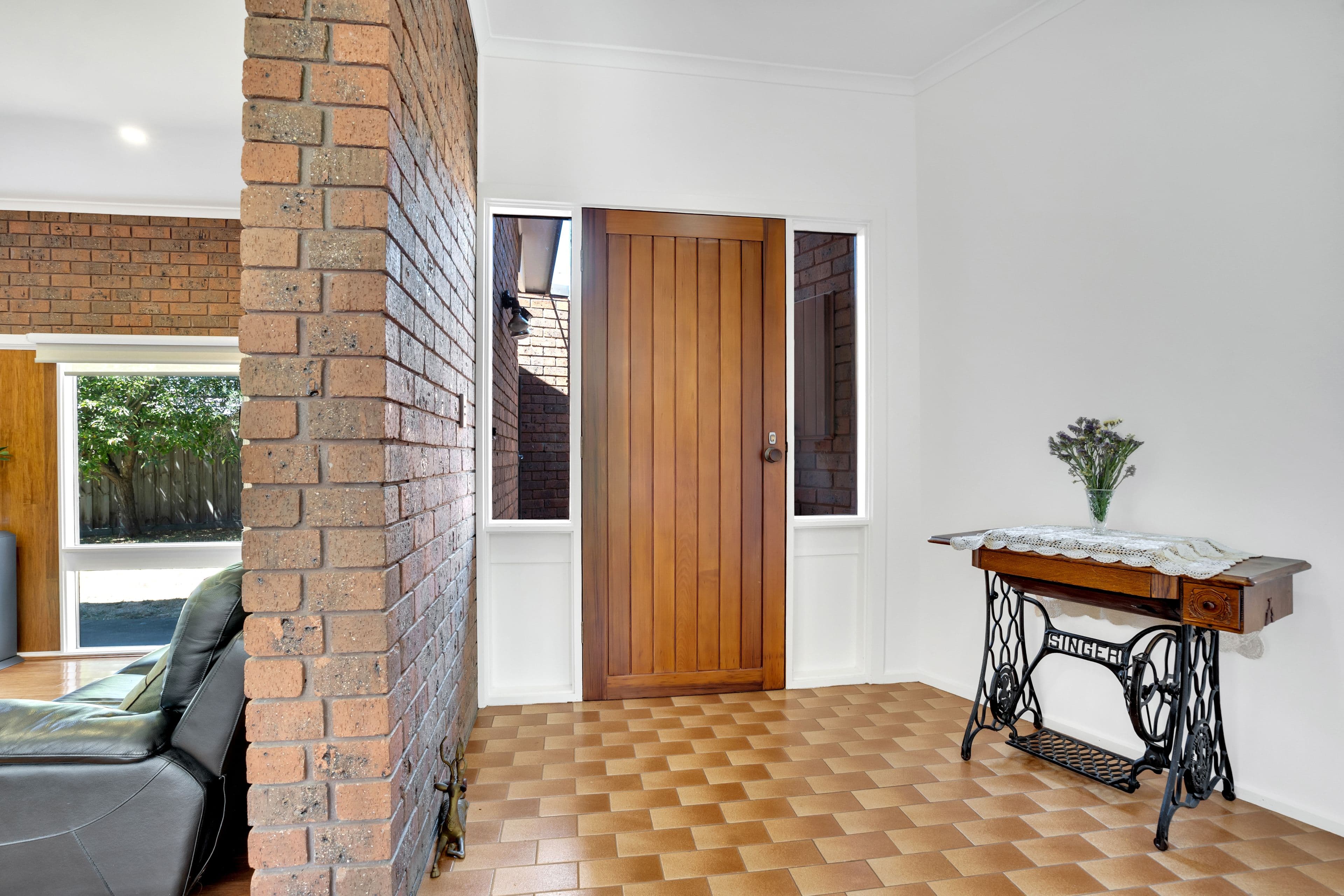 4 Riversdale Street, Craigieburn VIC 3064, Craigieburn - Thumbnail 5
