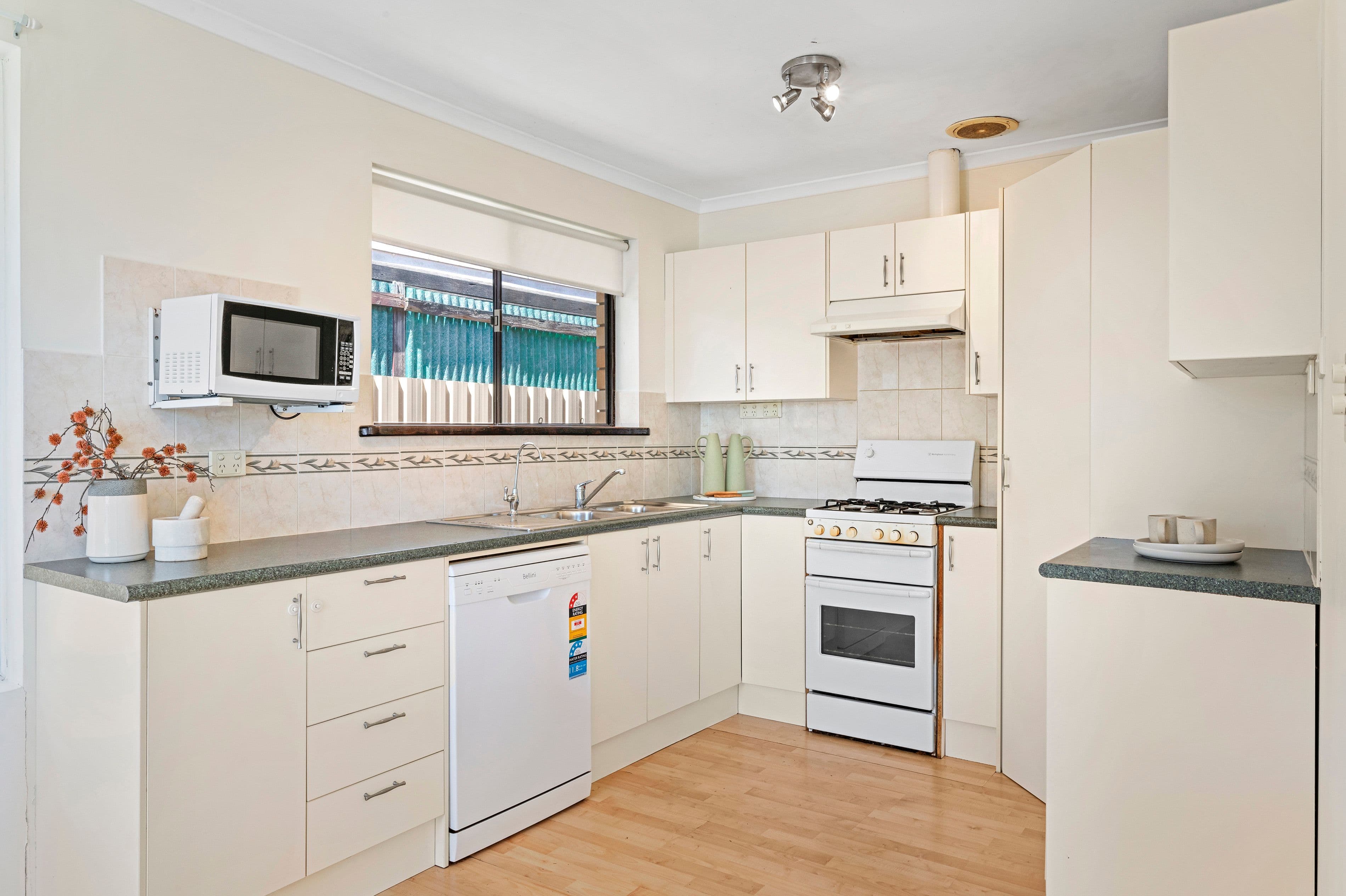 8 Andrew Smith Drive, Parafield Gardens SA 5107, Parafield Gardens - Thumbnail 6