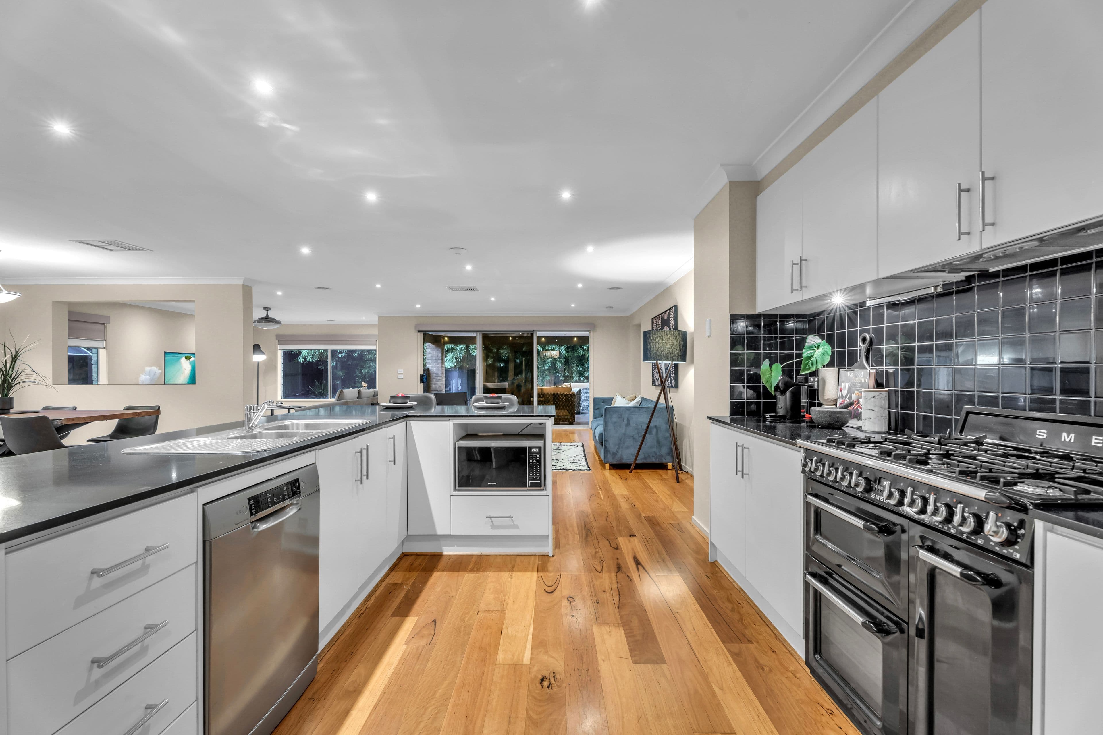 10 Tuscan Court, Lyndhurst VIC 3975, Lyndhurst - Thumbnail 6
