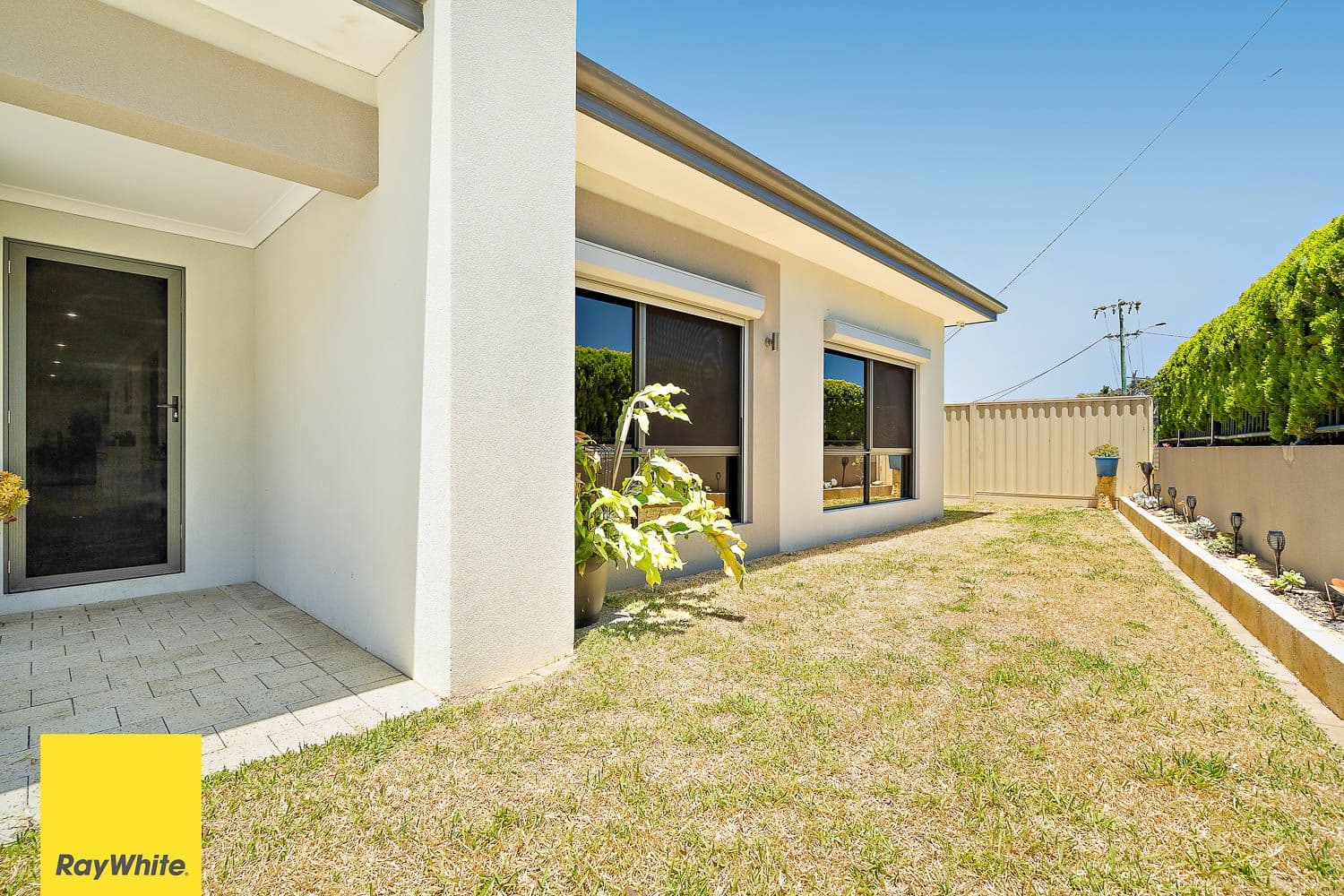 10 Dampier Loop, Mirrabooka WA 6061, Mirrabooka - Thumbnail 3