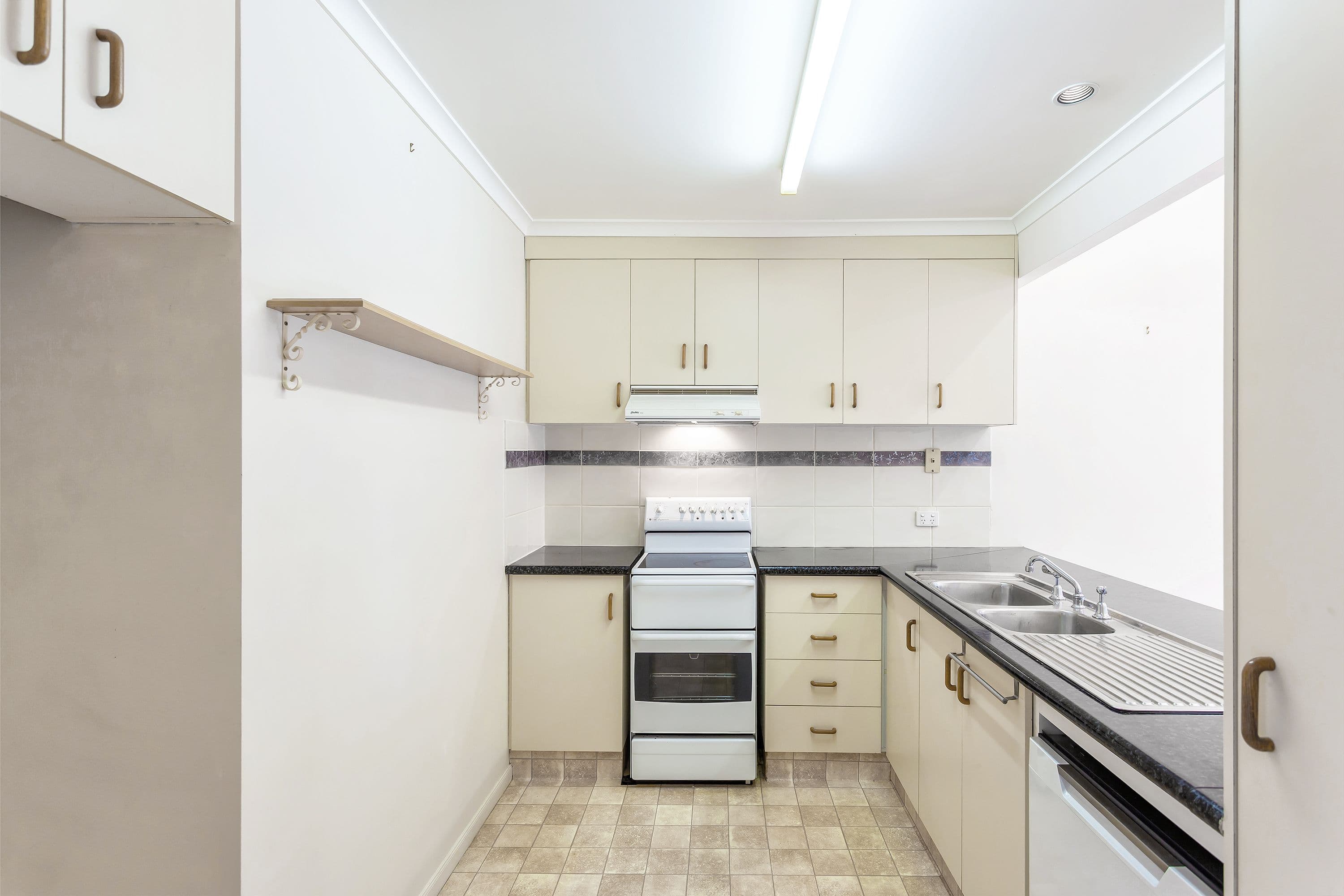 39 Anzac Avenue, Newtown QLD 4350, Newtown - Thumbnail 6