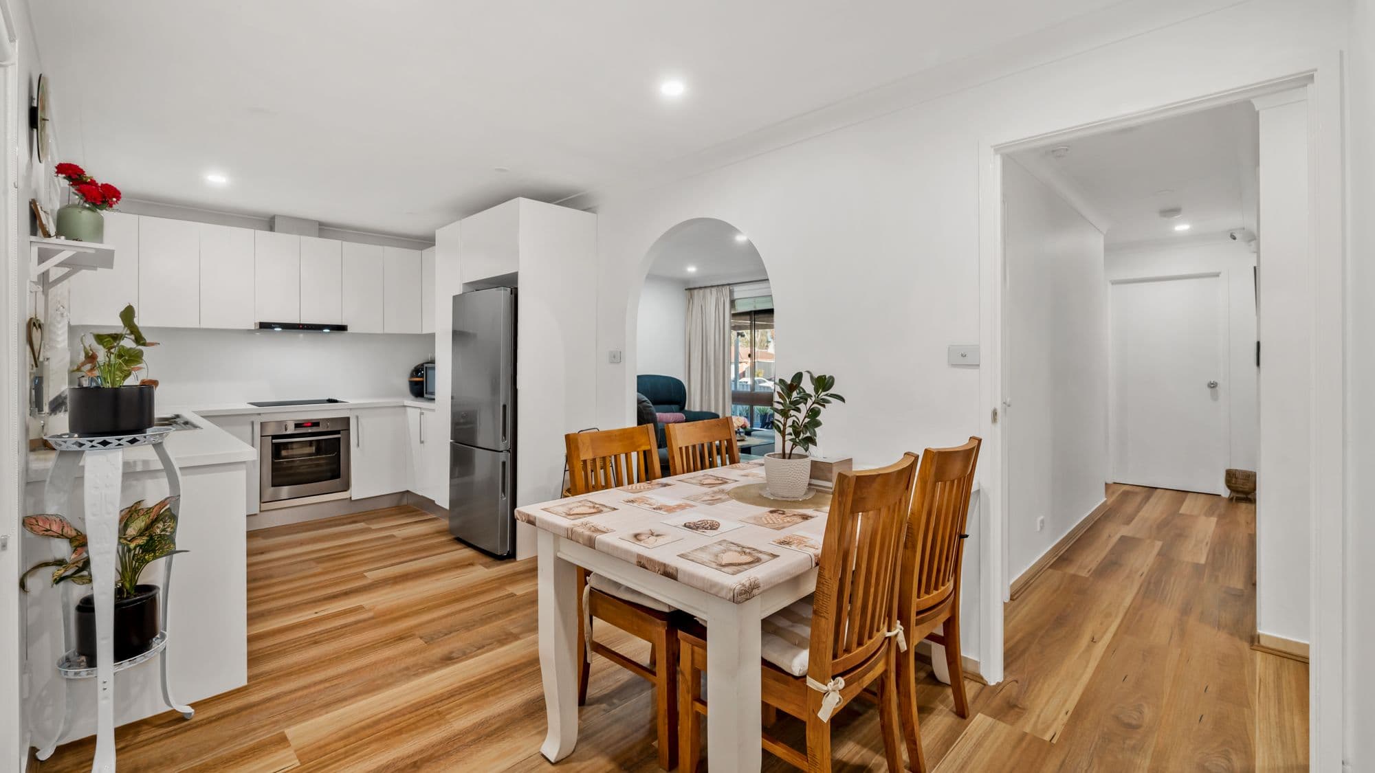 8 Dorrigo Crescent, Bow Bowing NSW 2566, Bow Bowing - Thumbnail 5