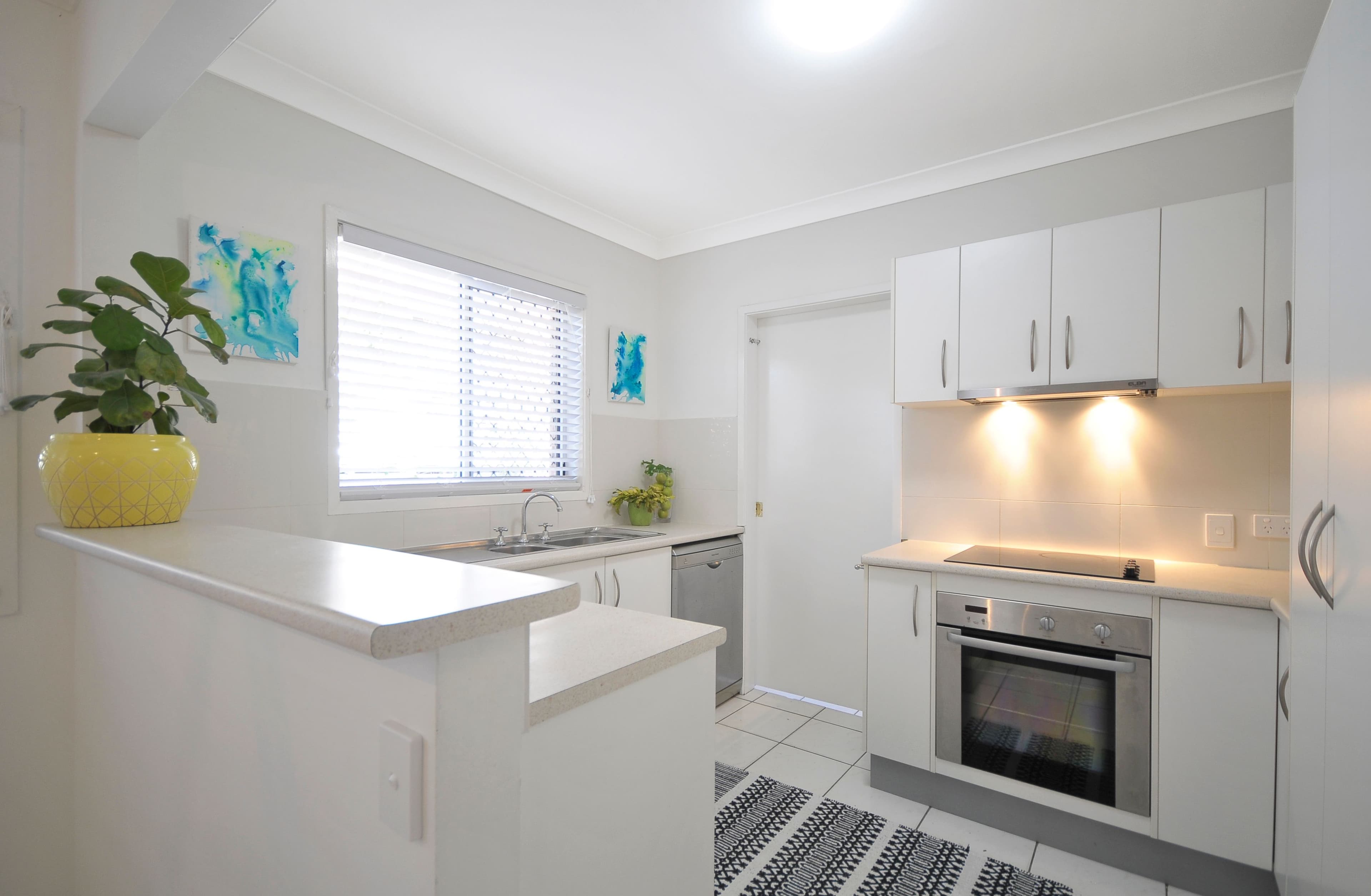 6 Christina Court, Mermaid Waters QLD 4218, Mermaid Waters - Thumbnail 6