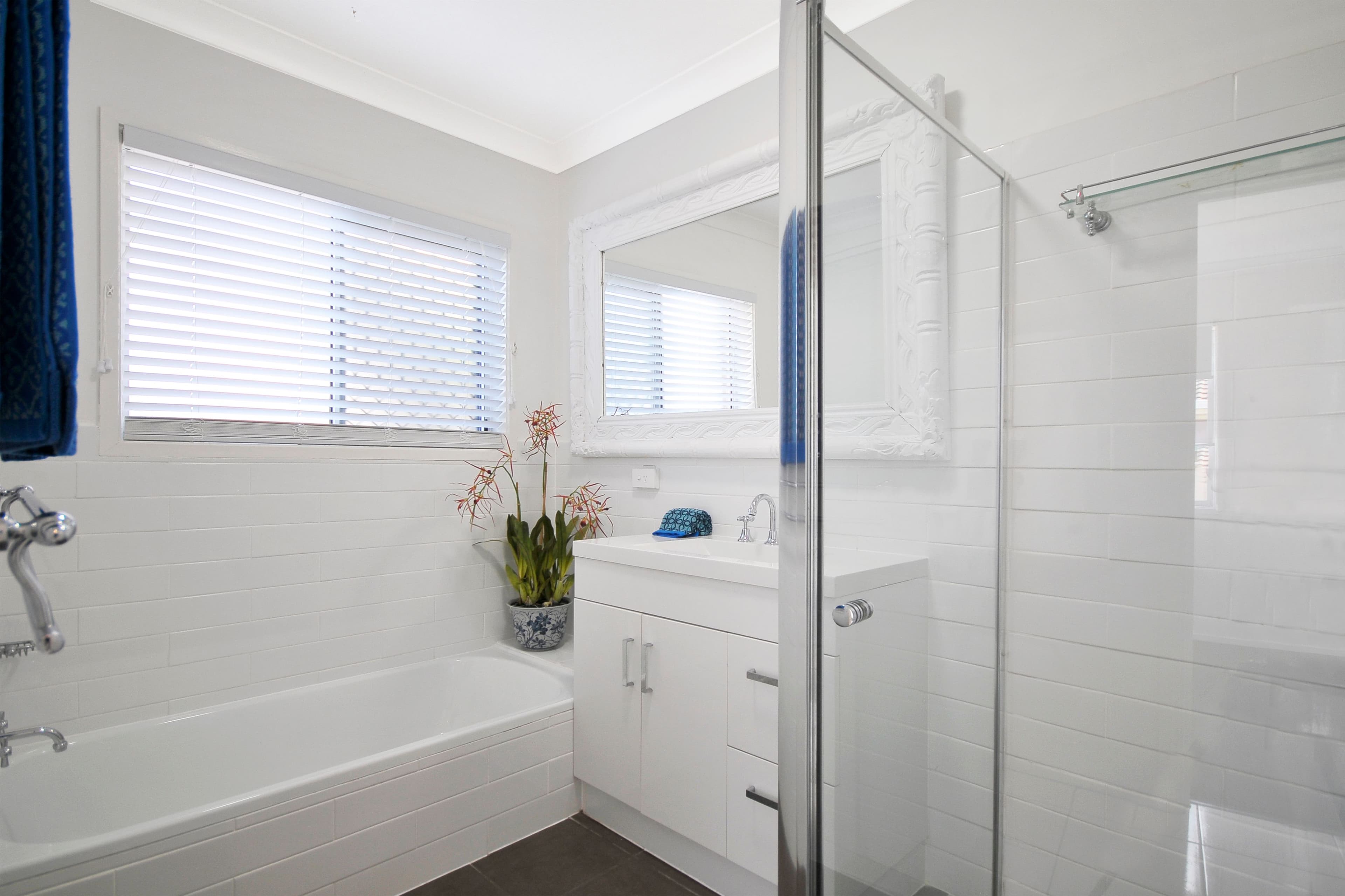 6 Christina Court, Mermaid Waters QLD 4218, Mermaid Waters - Thumbnail 8