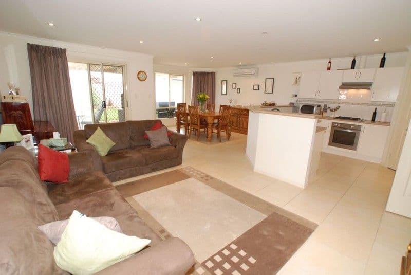 17 Seahaven Way, ALDINGA BEACH SA 5173, Aldinga Beach - Thumbnail 2