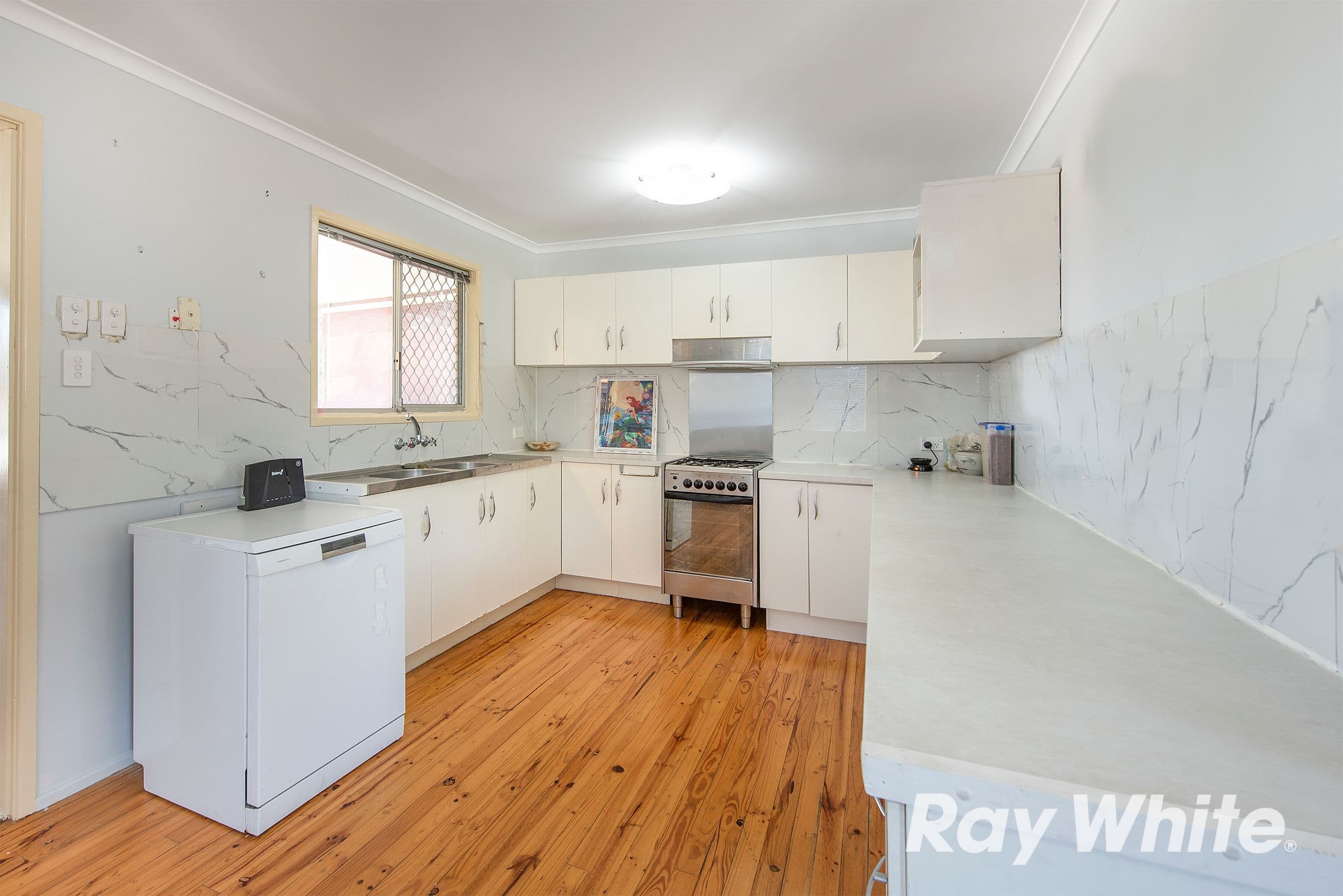27 Saint Johns Way, Boronia Heights QLD 4124, Boronia Heights - Thumbnail 4