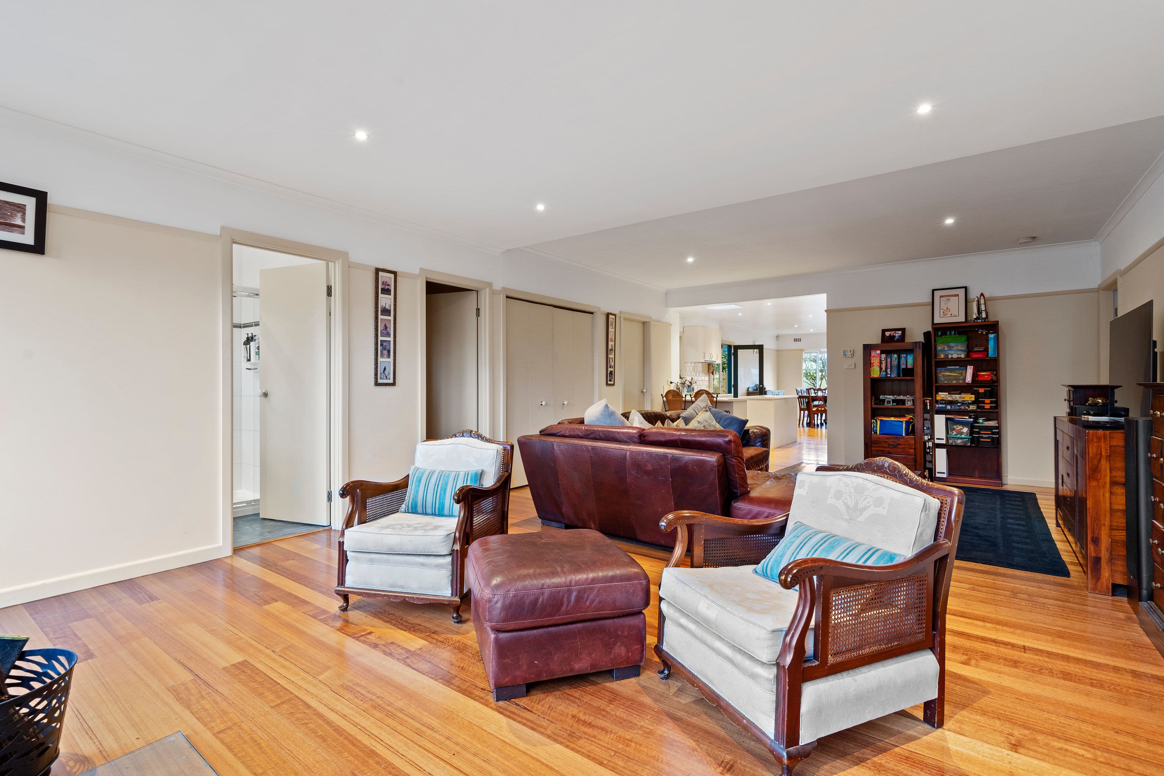 9 Mena Avenue, Cheltenham VIC 3192, Cheltenham - Thumbnail 5
