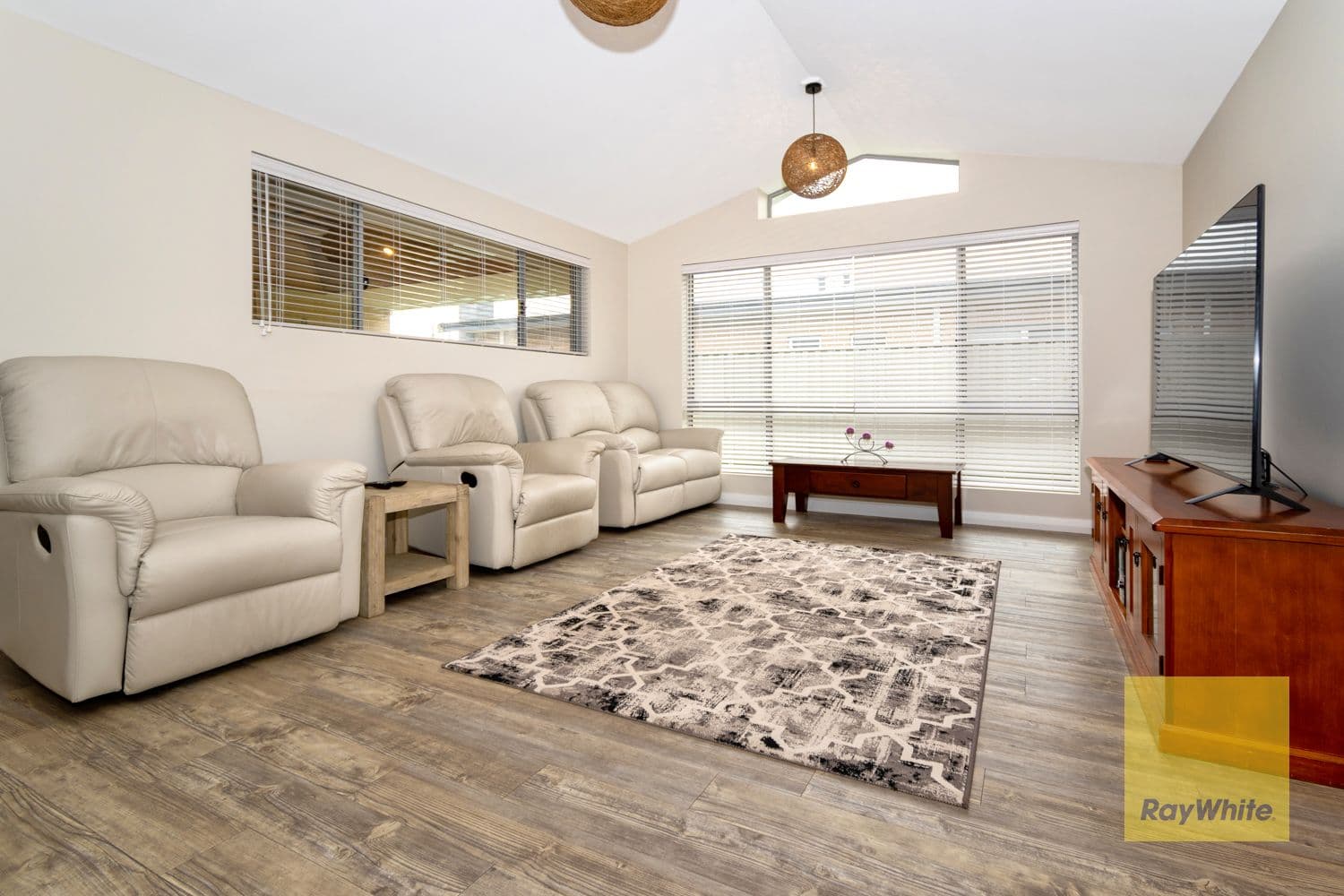 13 Littleheart Place, McKail WA 6330, McKail - Thumbnail 2