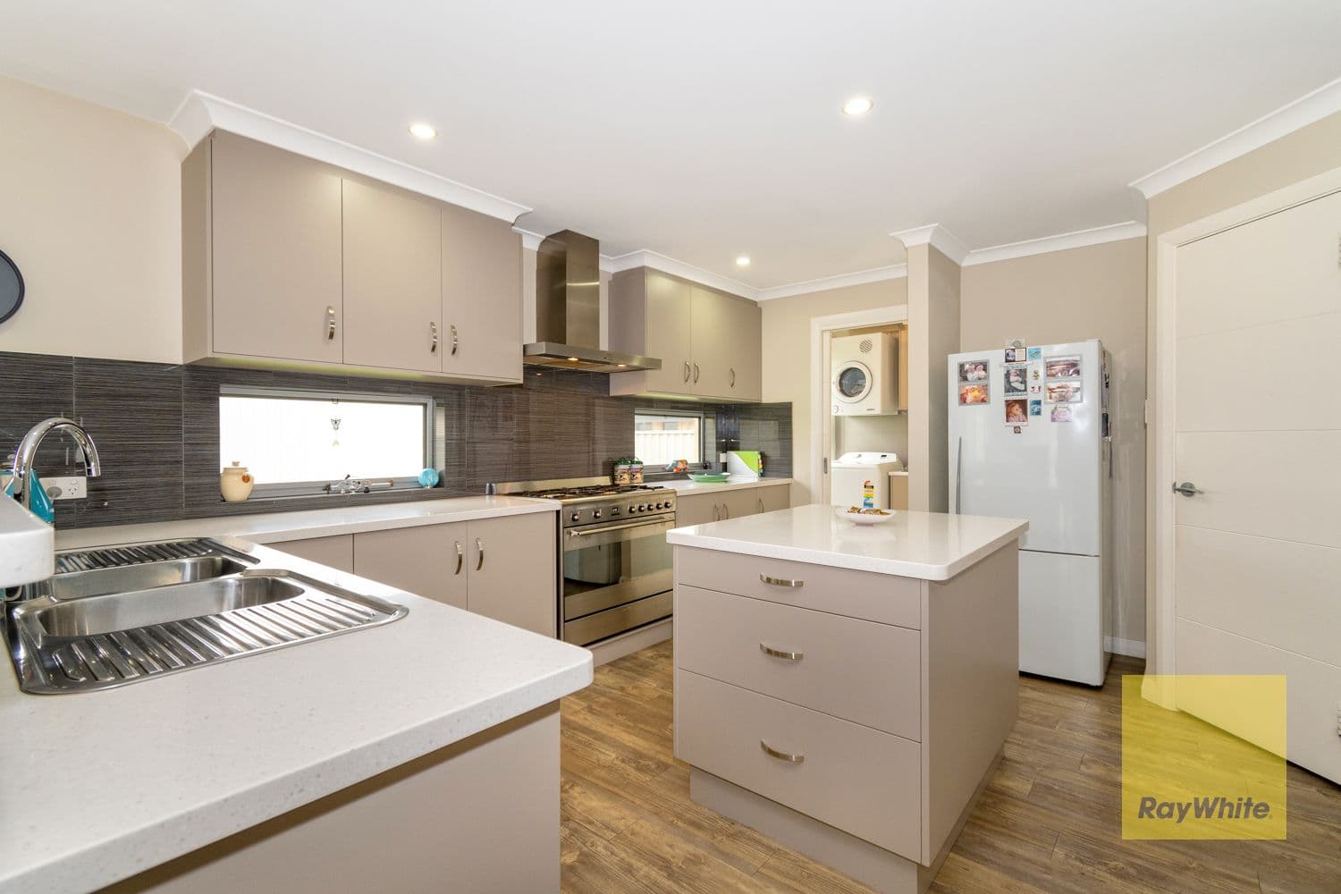 13 Littleheart Place, McKail WA 6330, McKail - Thumbnail 4